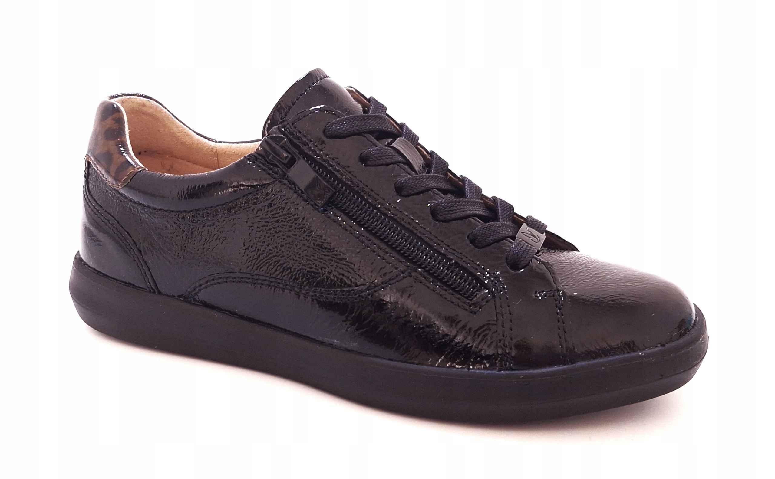 Dámské kožené lakované tenisky Caprice 9-23762 černé r37,5