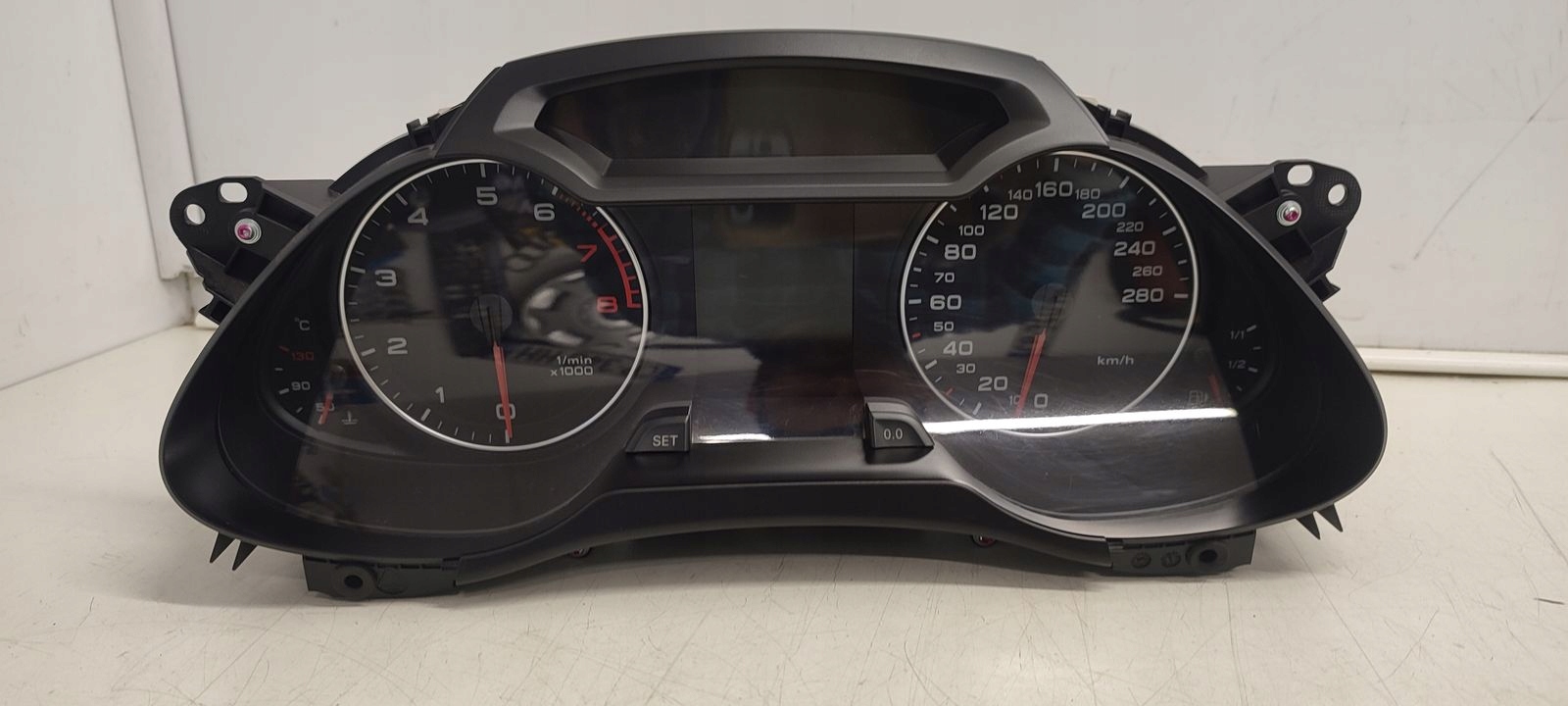 budíky Audi A4 B8 1,8 TFSI