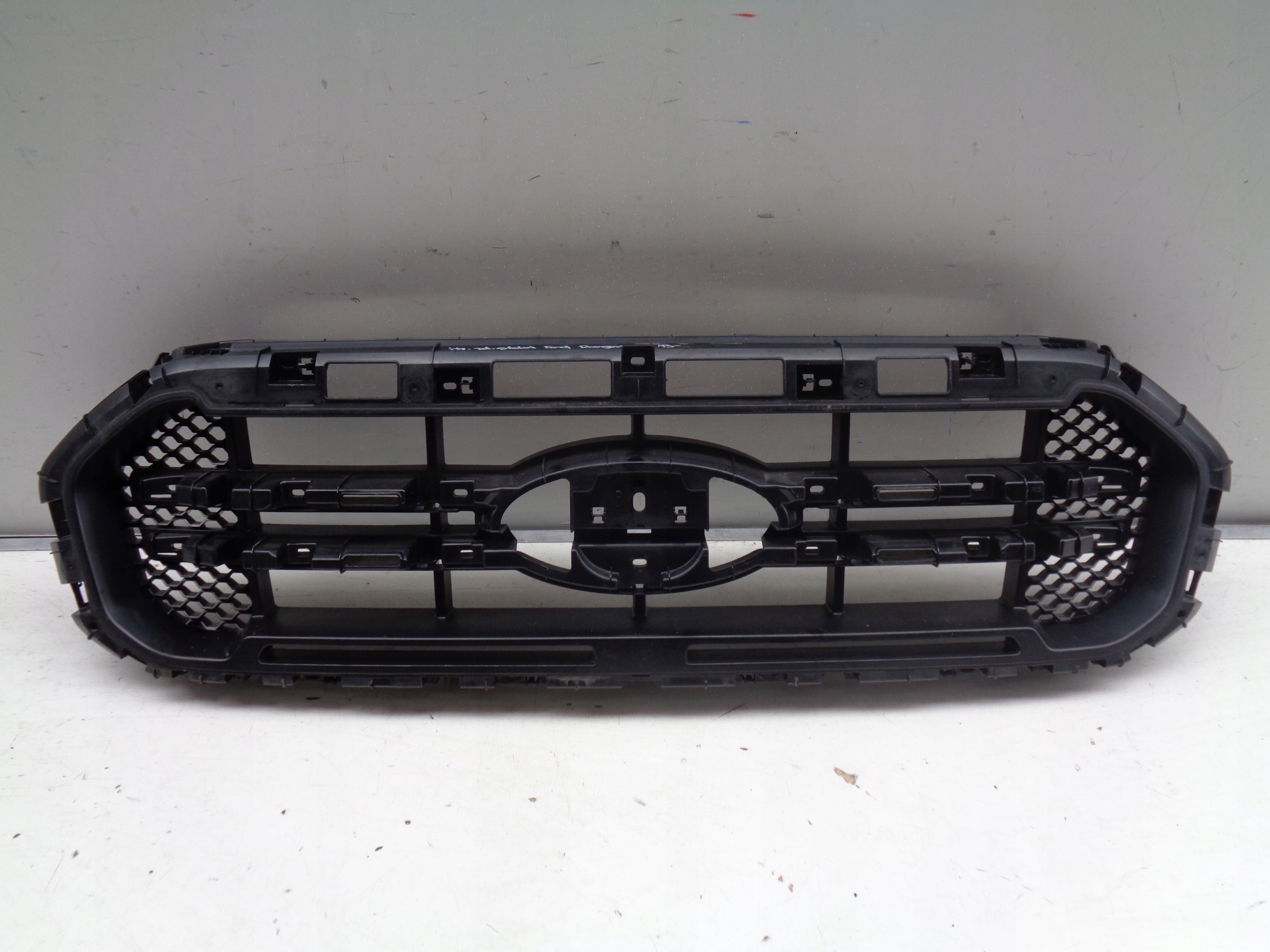 JB3B-8350-DB - БАМПЕР ДЛЯ FORD RANGER 19-