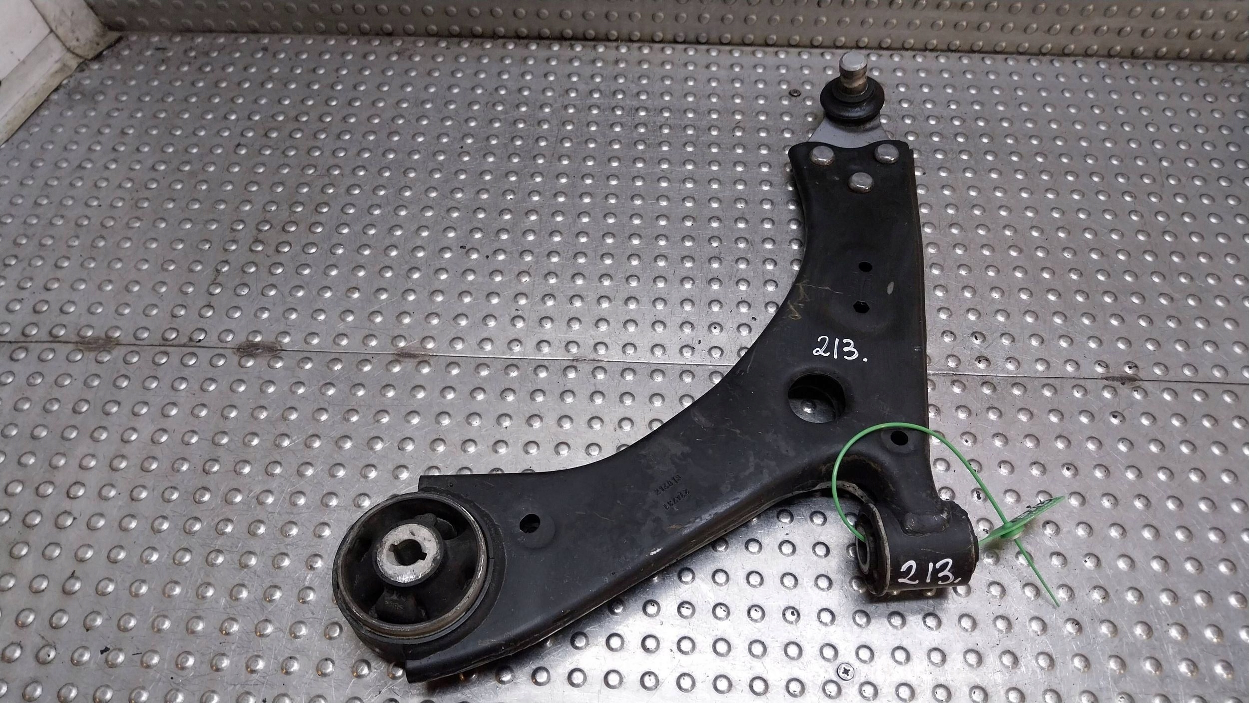 arm left front LX61-3A424-BEA FORD KUGA MK3