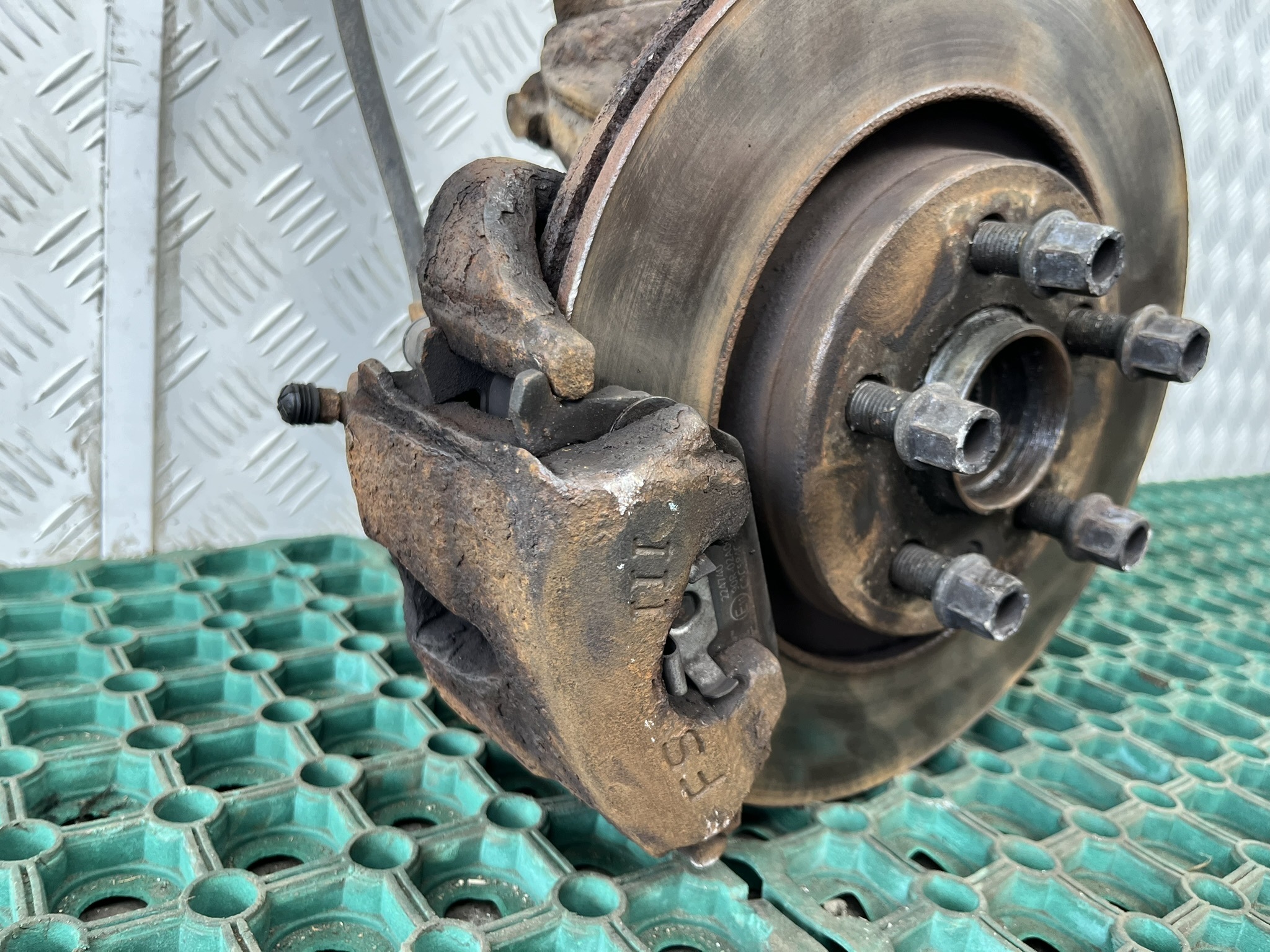 VW NEW BEETLE 1997-2010 1C0 2.0 B swing MCPERSON left front original