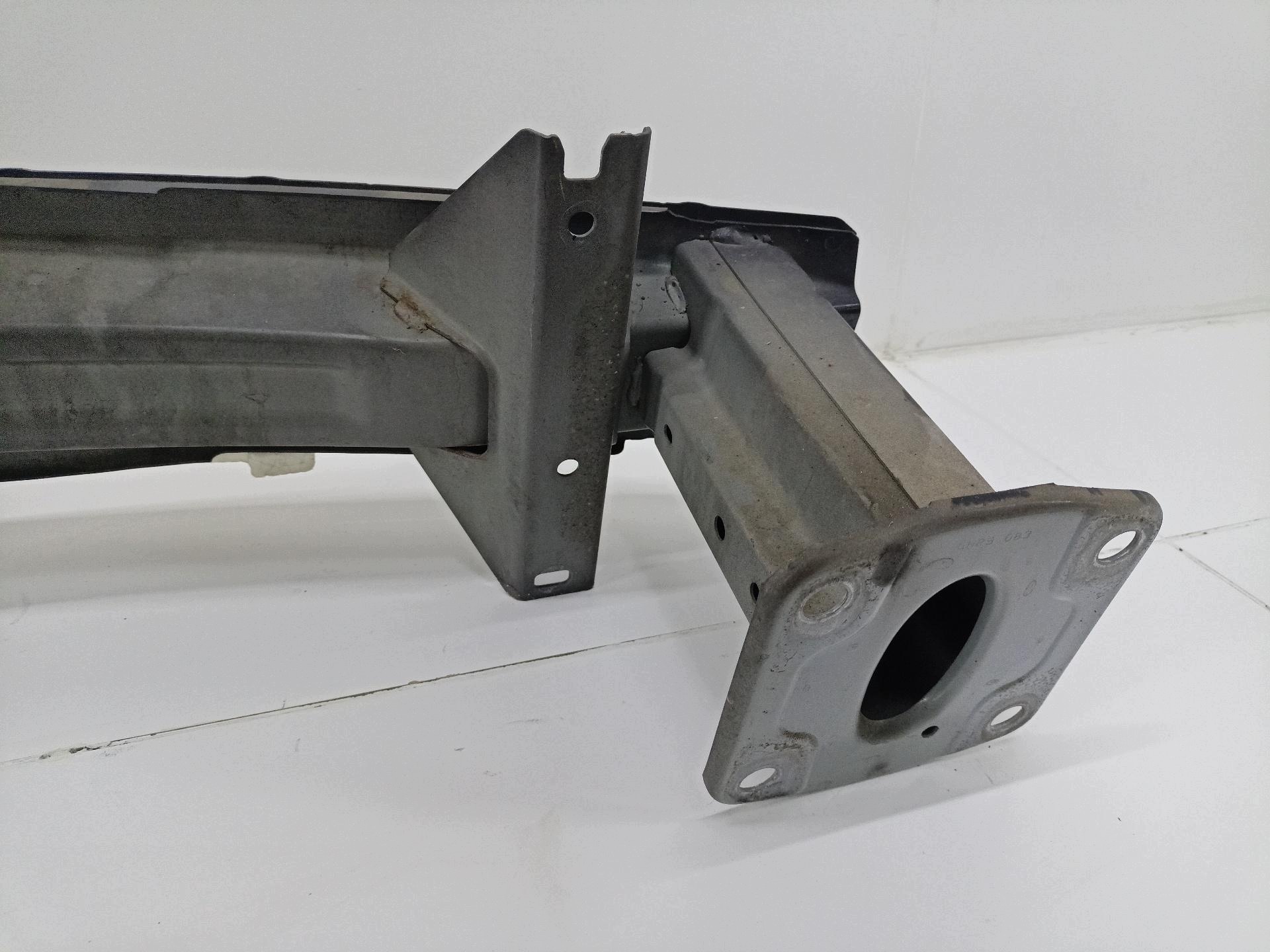 sider pillar of a bumper front Mazda 6 3 2014