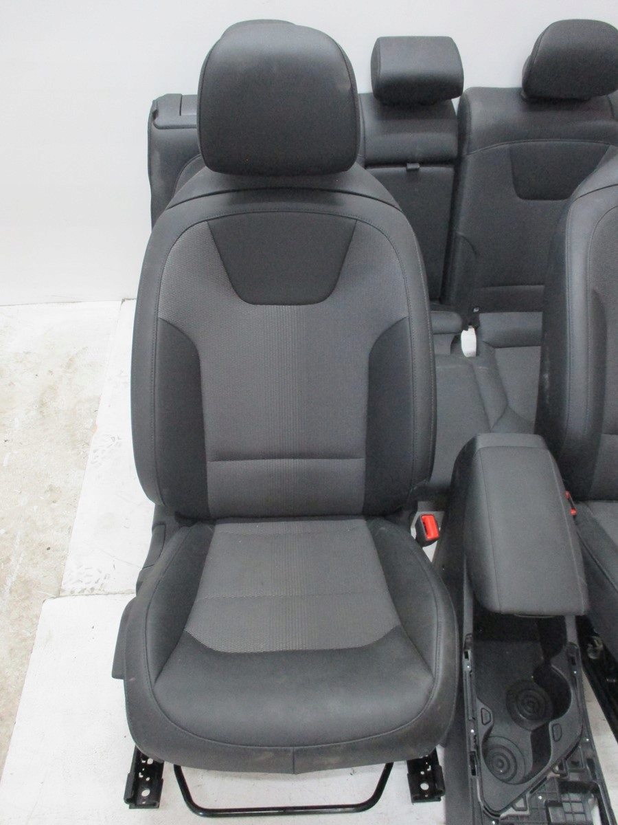 seats upholstery pol leather KIA NIRO II 22r