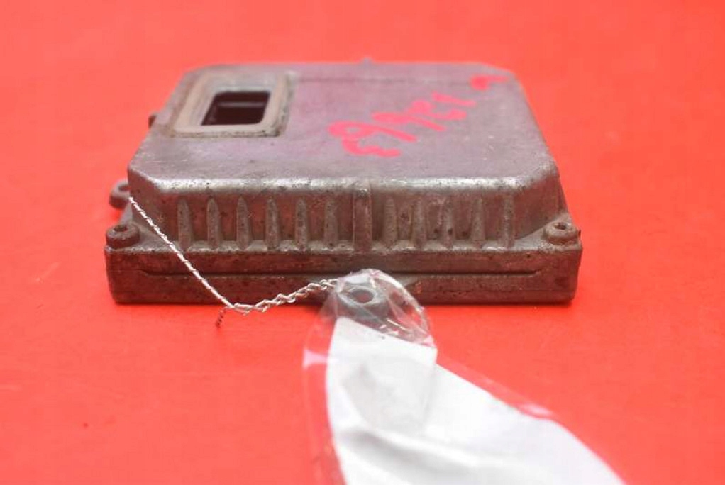 control unit XENON KSENON left 1307329064 FORD MONDEO MK3 00-03