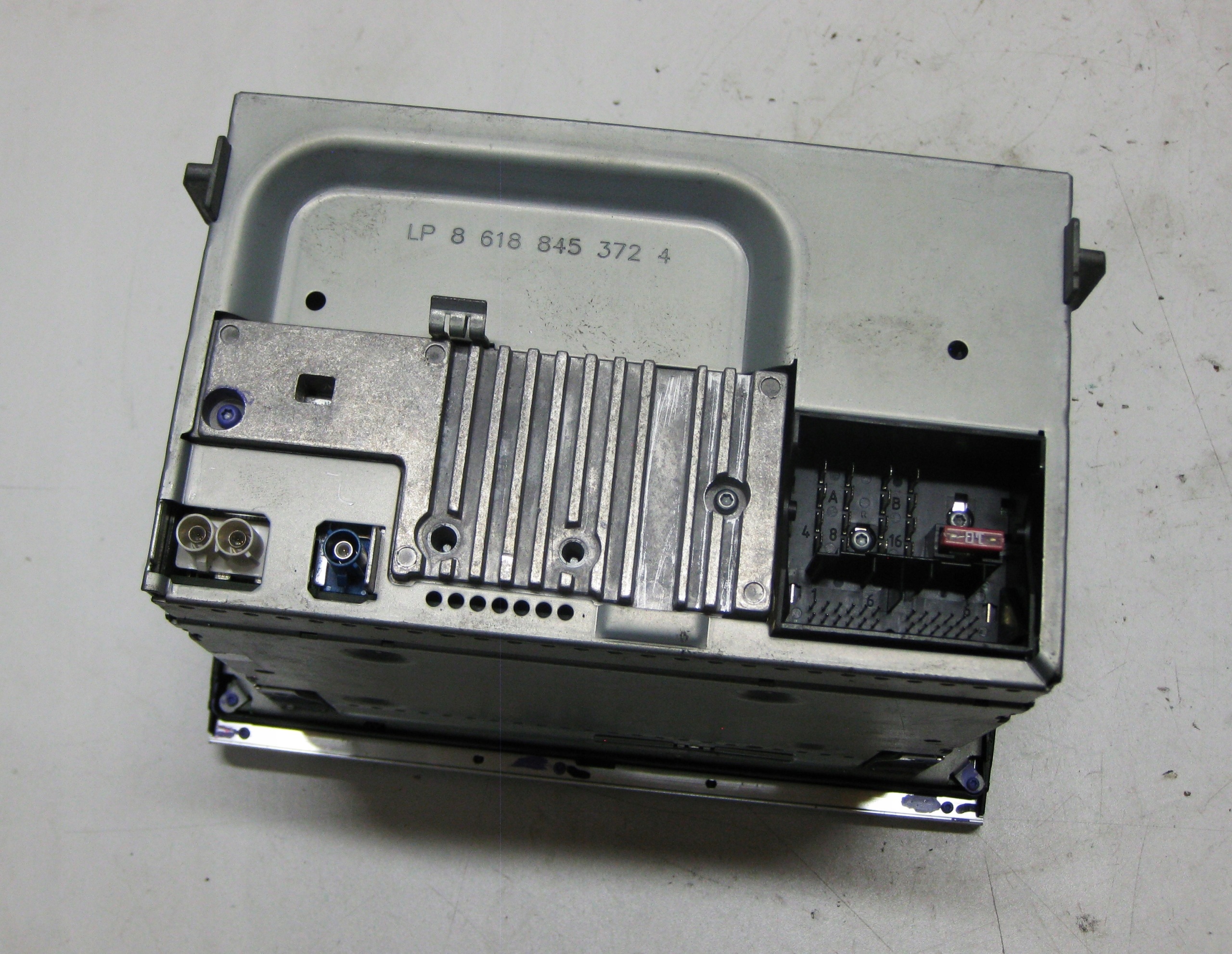 AUDI A4 B6 B7 radio navigation 8E0035192S