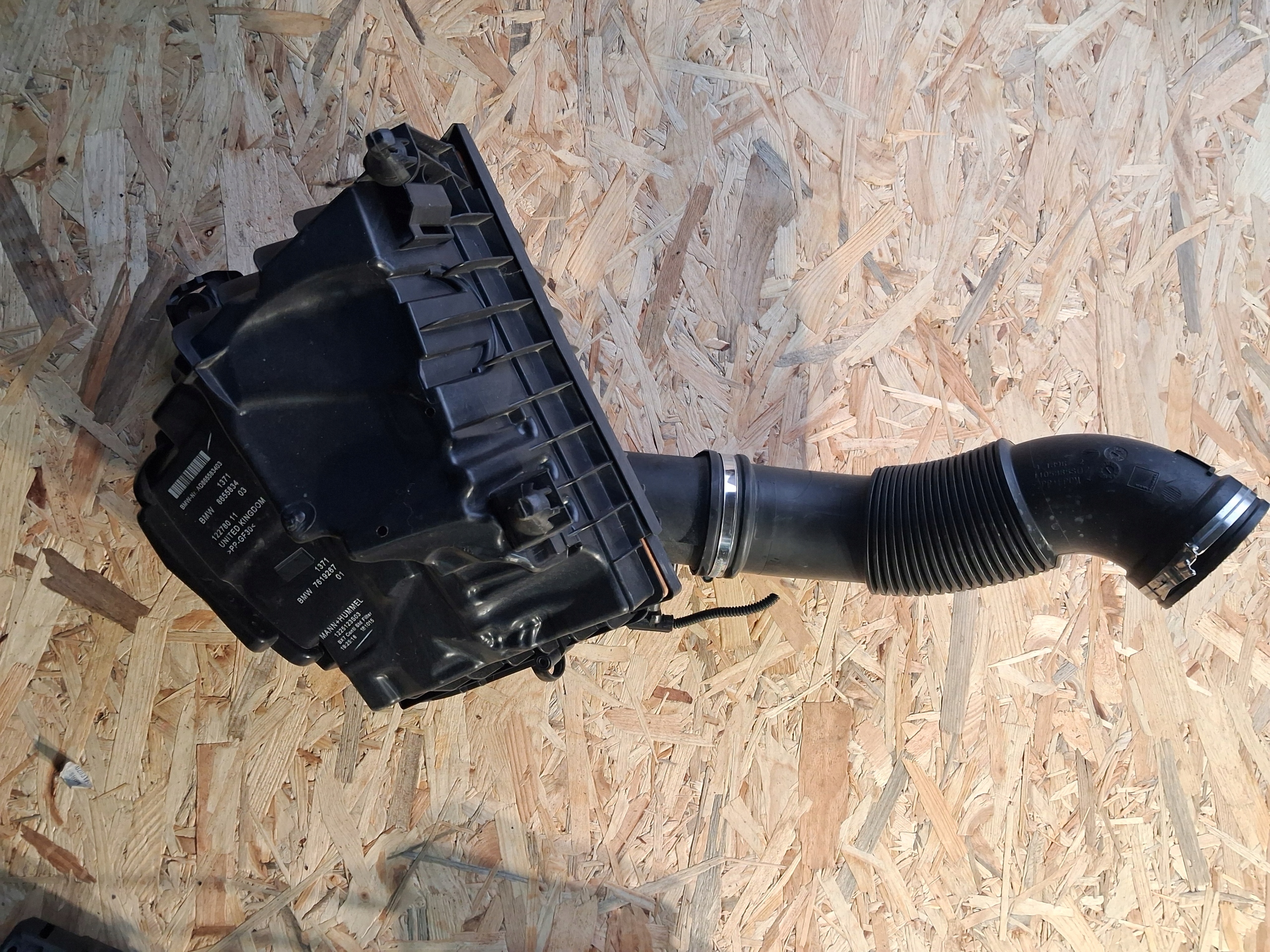 Gehäuse filter luft BMW X1 865583403
