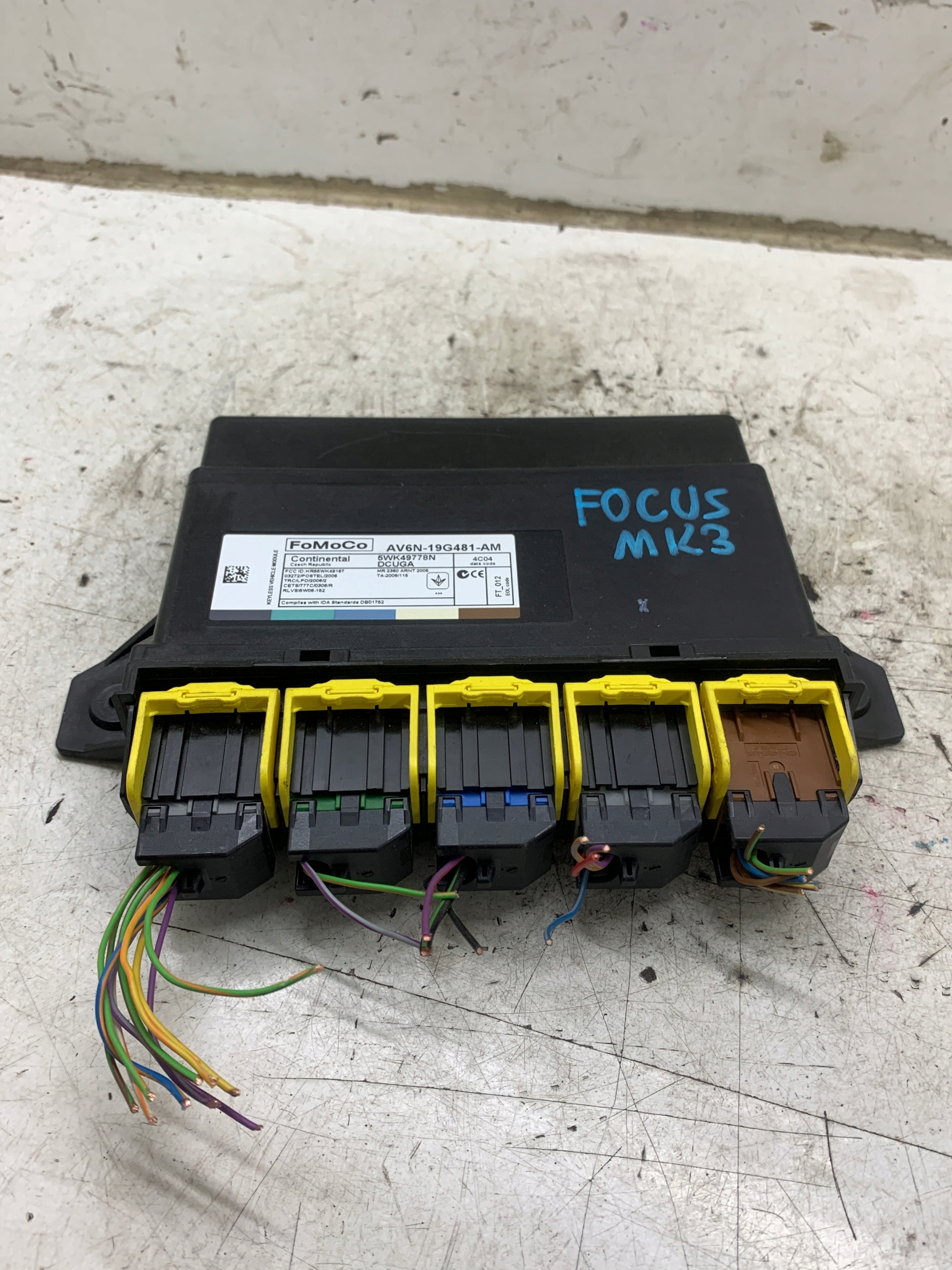 module control unit KOMFORTU AV6N-19G481-AM FORD FOCUS MK3