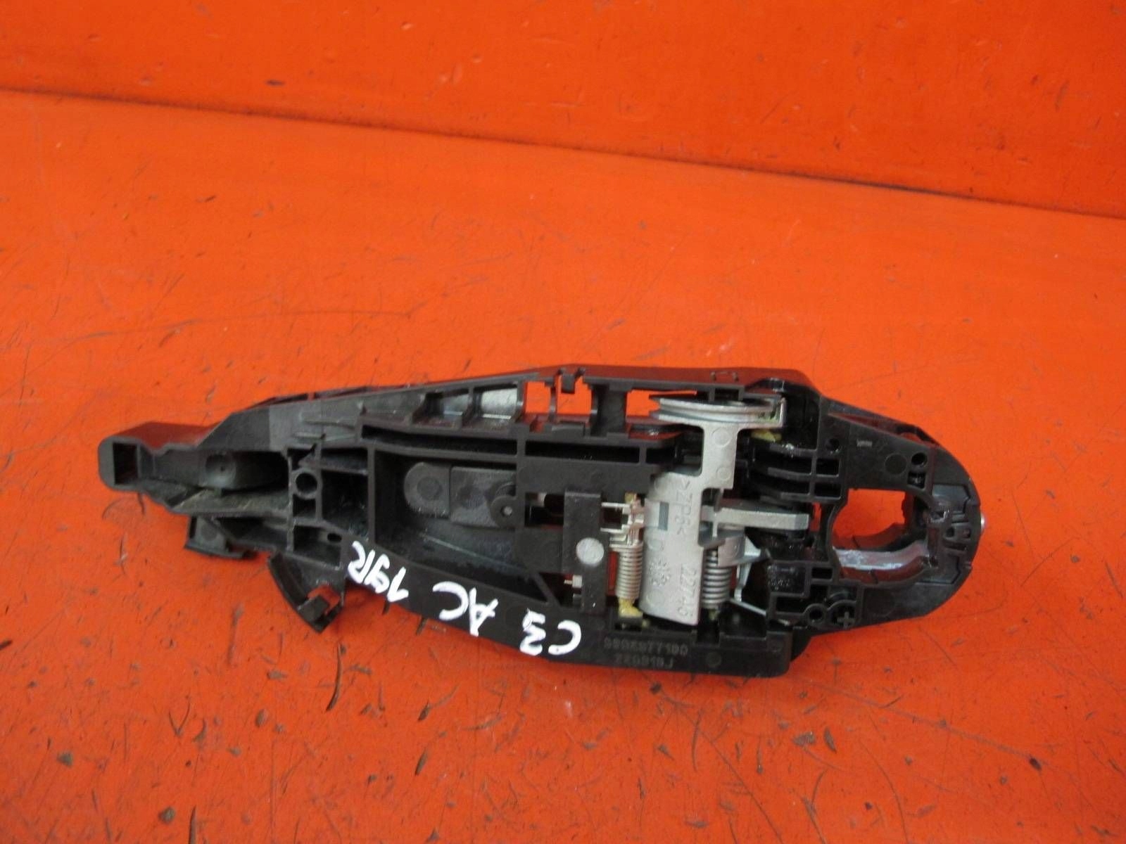CITROEN C3 AIRCROSS 2R 17- handle exterior door right front EVL