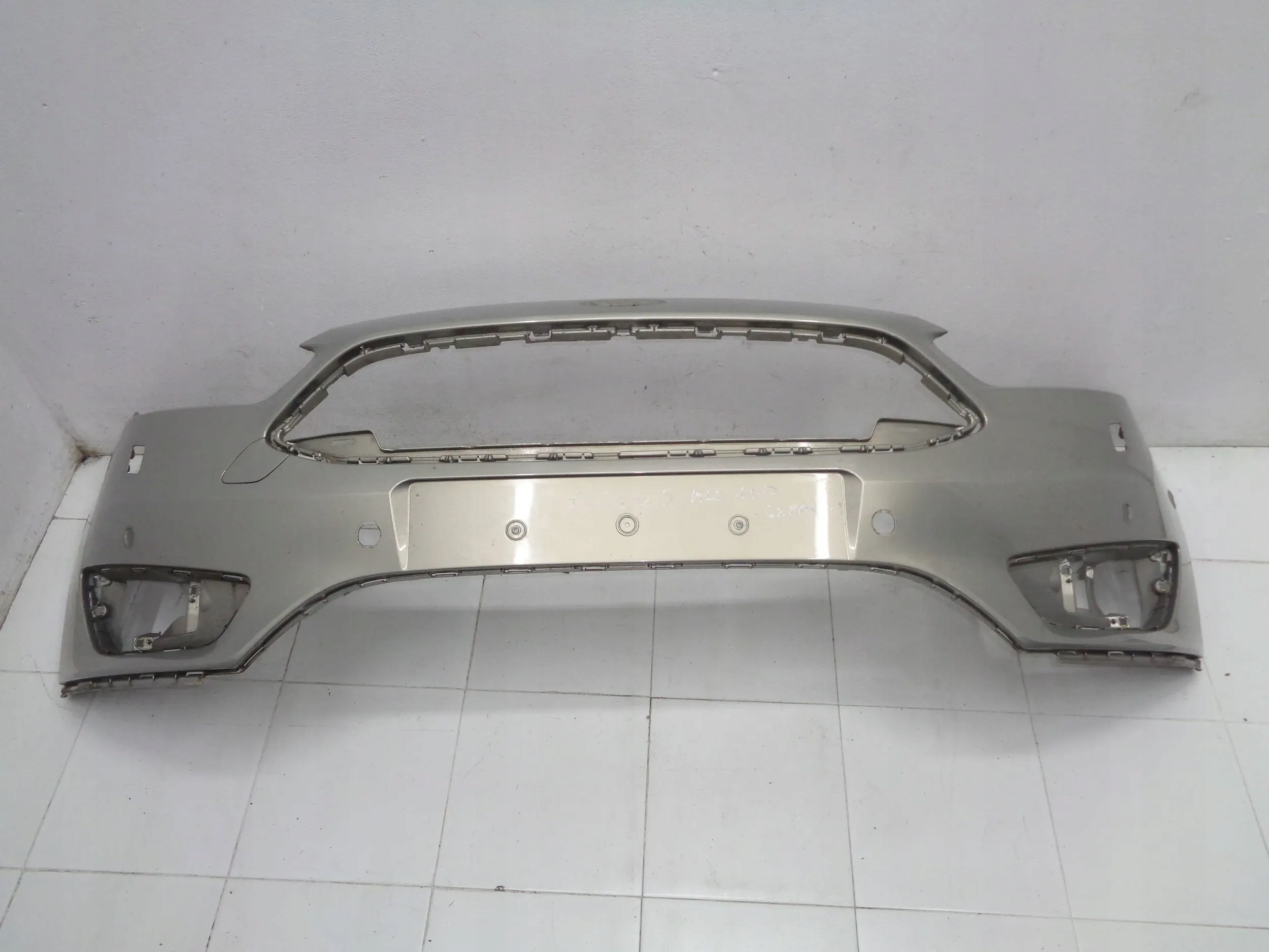 FORD FOCUS MK3 bumper front 6XPDC washers LIFT 14R