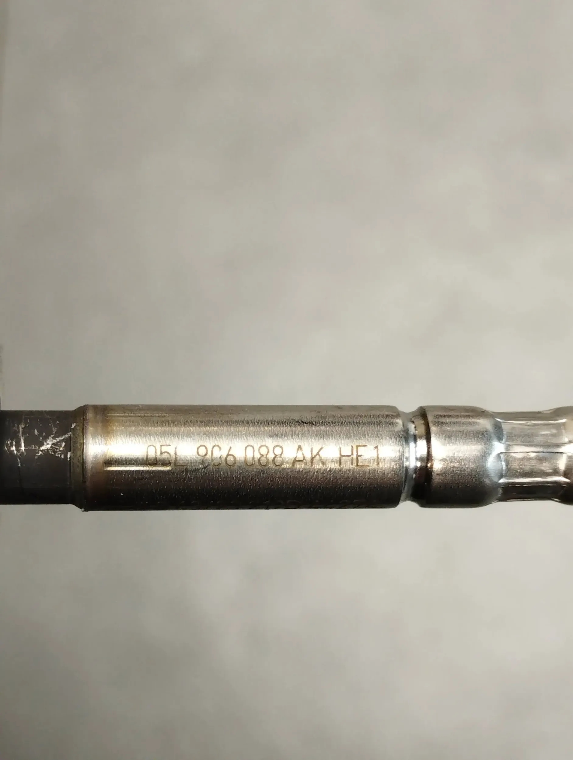 VW Tiguan II Sensor Gase 05L906088AK