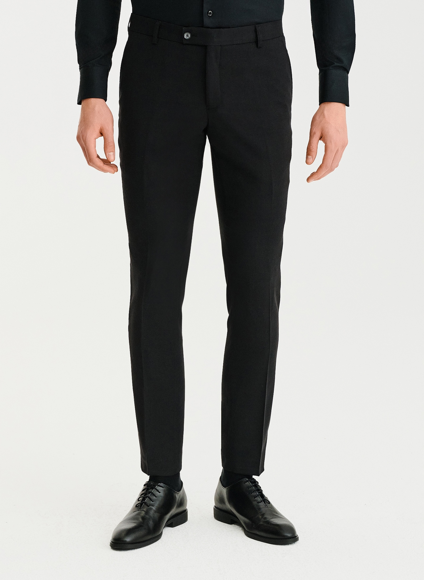 Klasické černé slim fit kalhoty Pako Lorente vel 88/176
