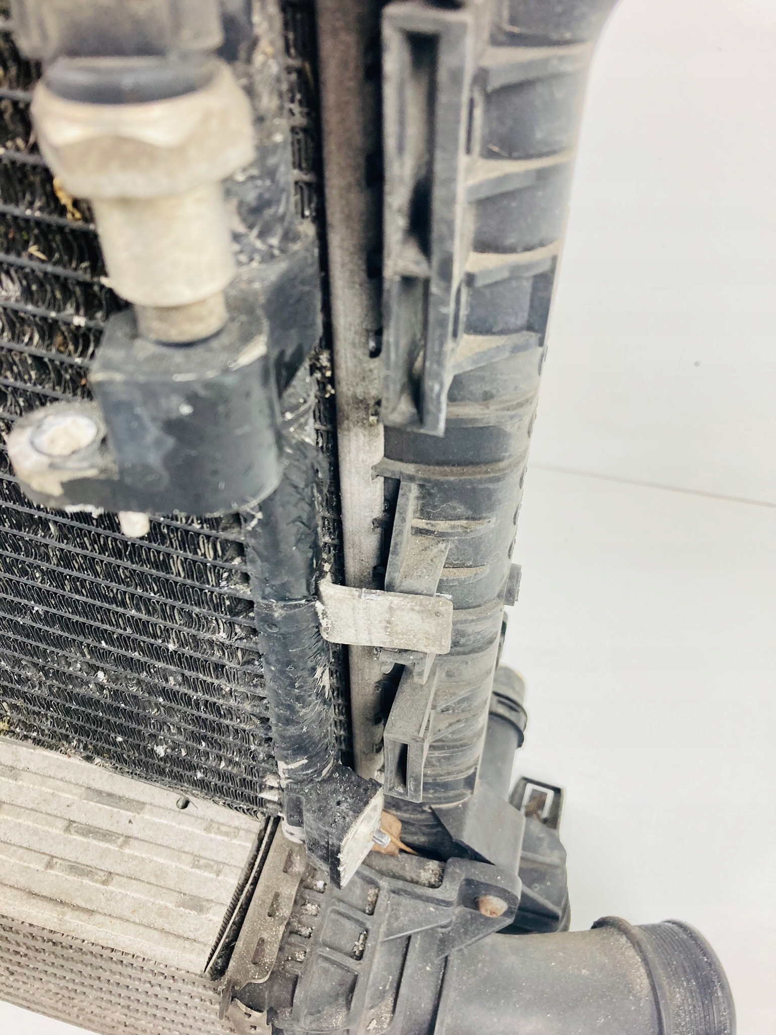 AUDI A4 B8 2.0TDI Radiateur Ventilateurs KOMPLET