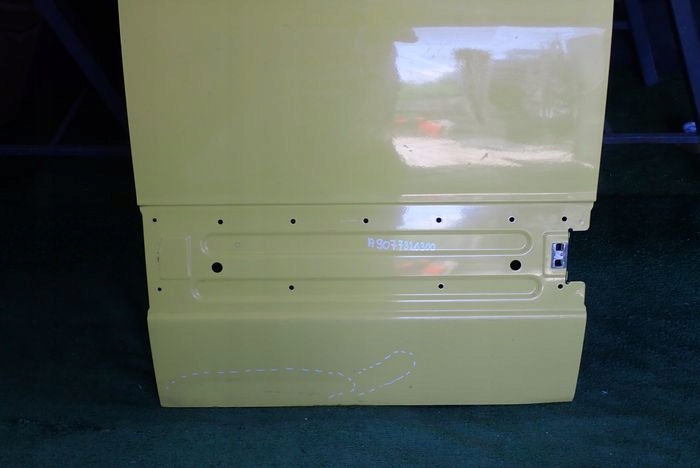 MERCEDES SPRINTER 907 910 W907 W910 183cm 18- door right rear.