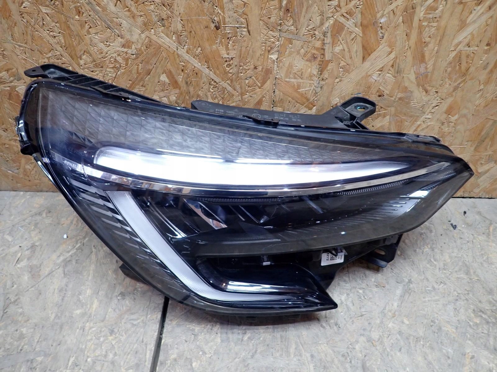 light right REFLEKTOR right FULL LED RENAULT CLIO V B7 19-24R 260109379R