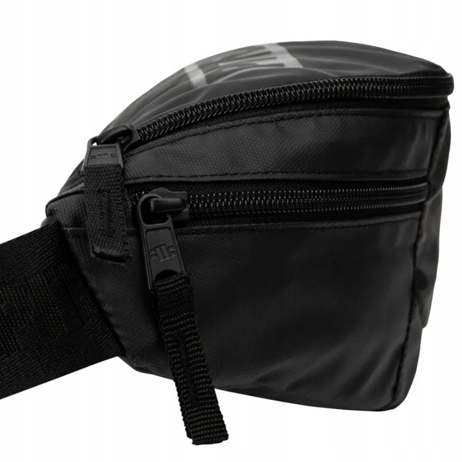 TORBA PIT BULL SASZETKA NERKA LISTONOSZKA PITBULL Wzór dominujący logo