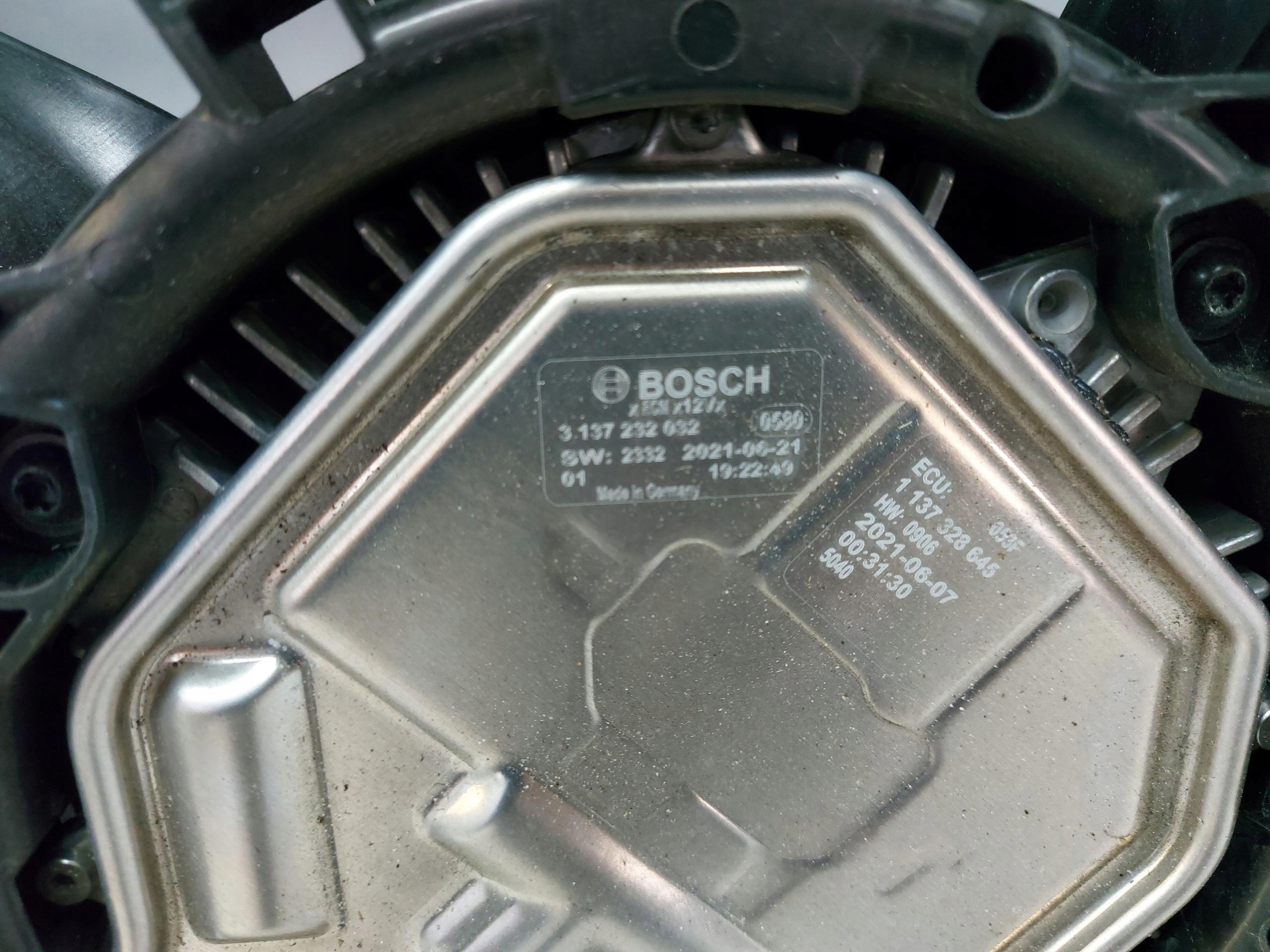 Mercedes ventilátor chladiče obal A0099063902