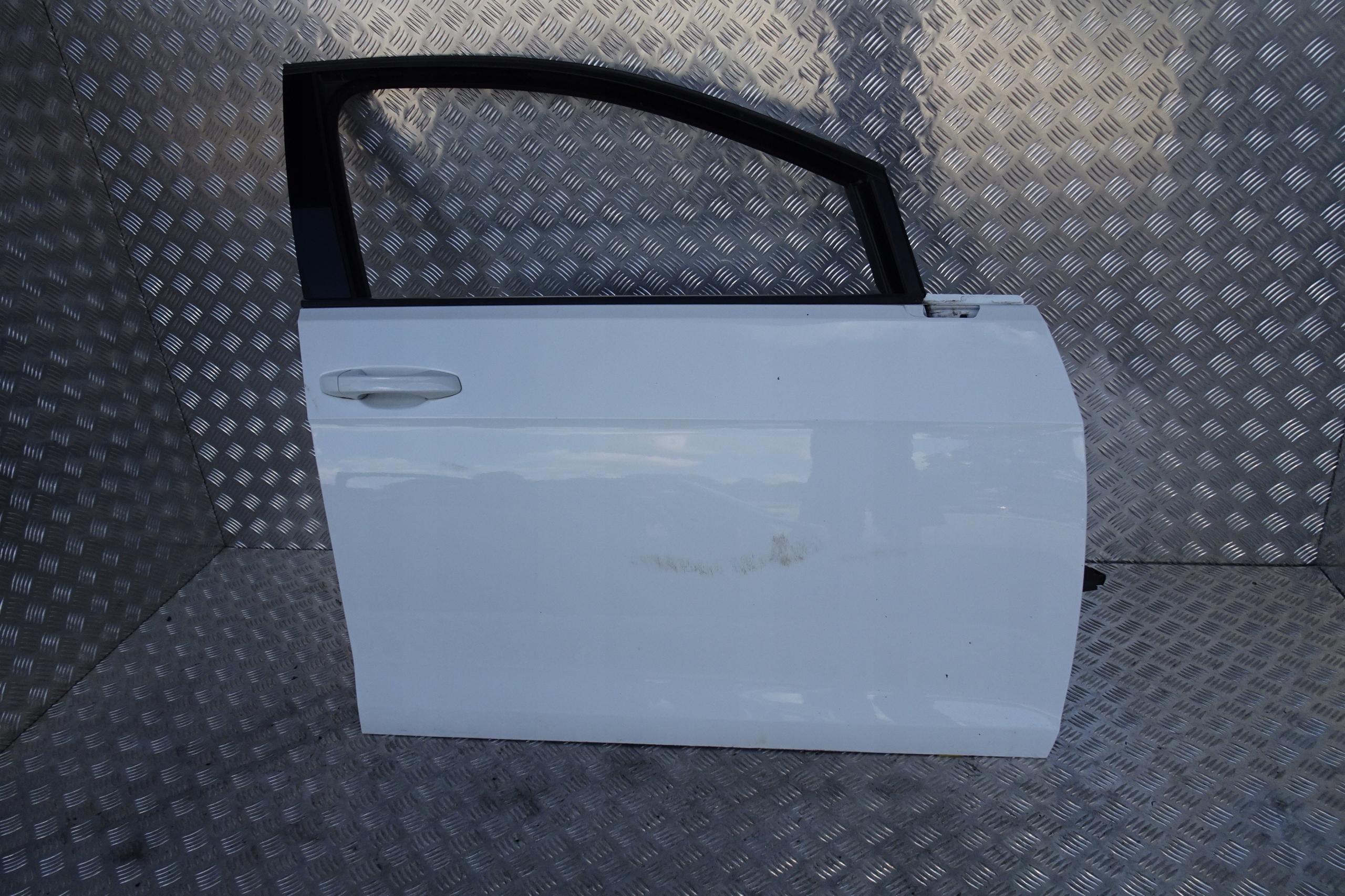 VW GOLF VII - ДВЕРІ СПЕРЕДУ ПРАВЕ