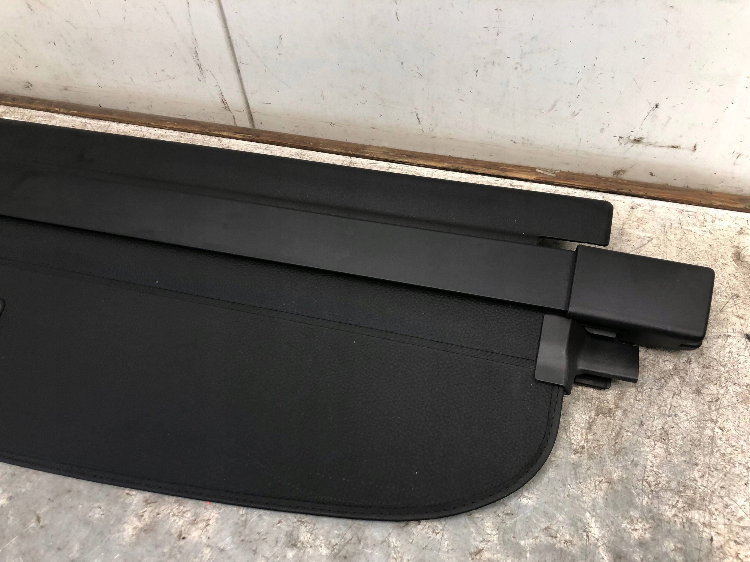 blinds boot VW GOLF VIII KOMBI 5H9867871F
