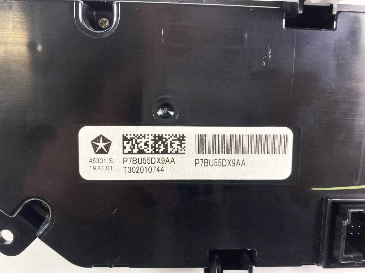 Jeep Gladiator JT 2021-2024 panel obere konsole mittlere