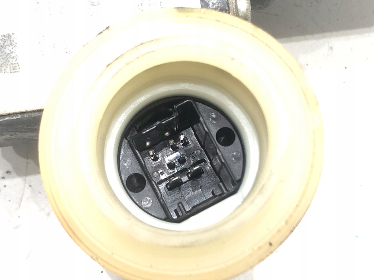 PODNOŚNIK SZYBY LEWY PRZÓD TOYOTA COROLLA E21 69820-02801 Sedan/Limuzyna Typ samochodu Samochody osobowe