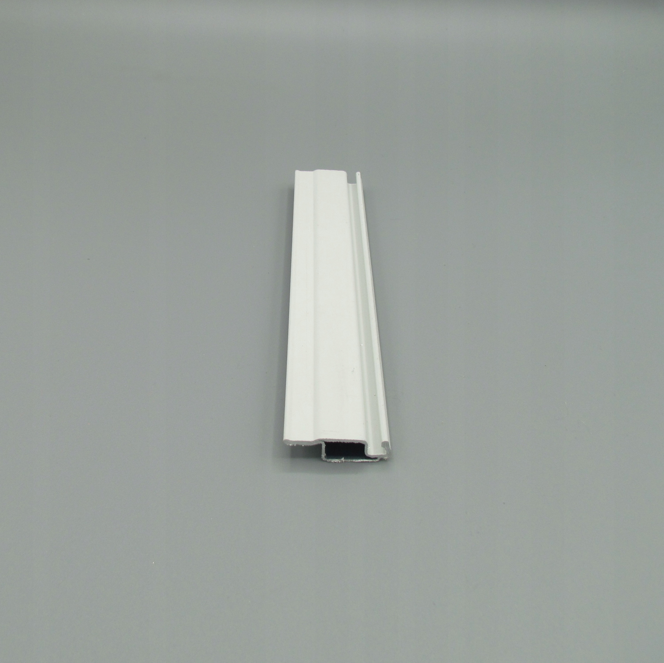 Profil Kołnierzowy Aluminiowy profil do moskitier Maks. szerokość 150 cm