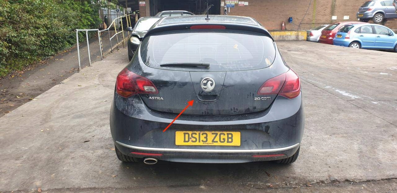 handle bonnet boot Opel Astra J facelift 2013 13372619