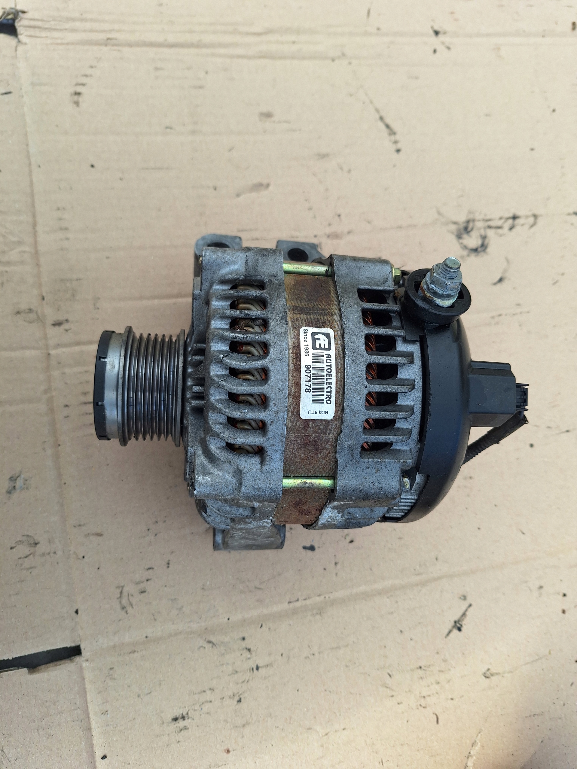 ALTERNATOR JAGUAR XF X250 2.7 3.0D 8X2310300CB CPLA10300BD 1042106120 8X2310300 za 350 zł
