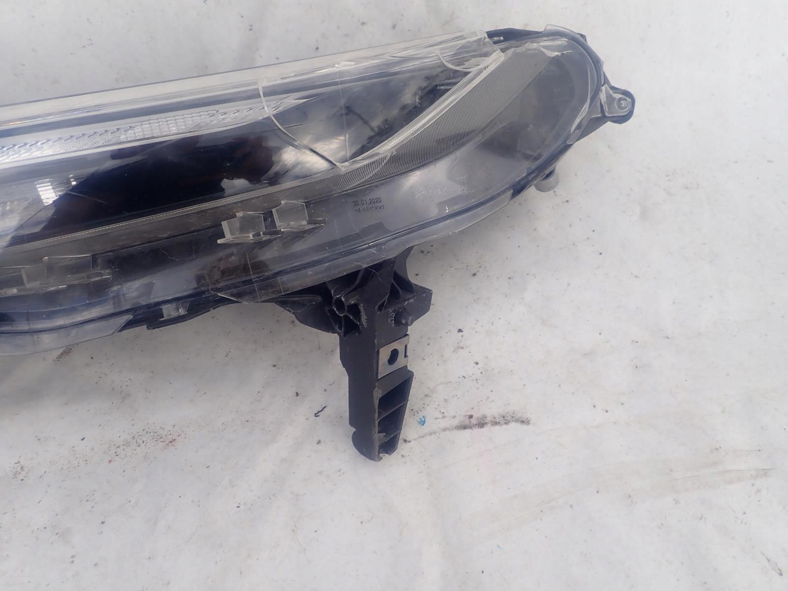NISSAN JUKE II 2 19-> fog light light front left