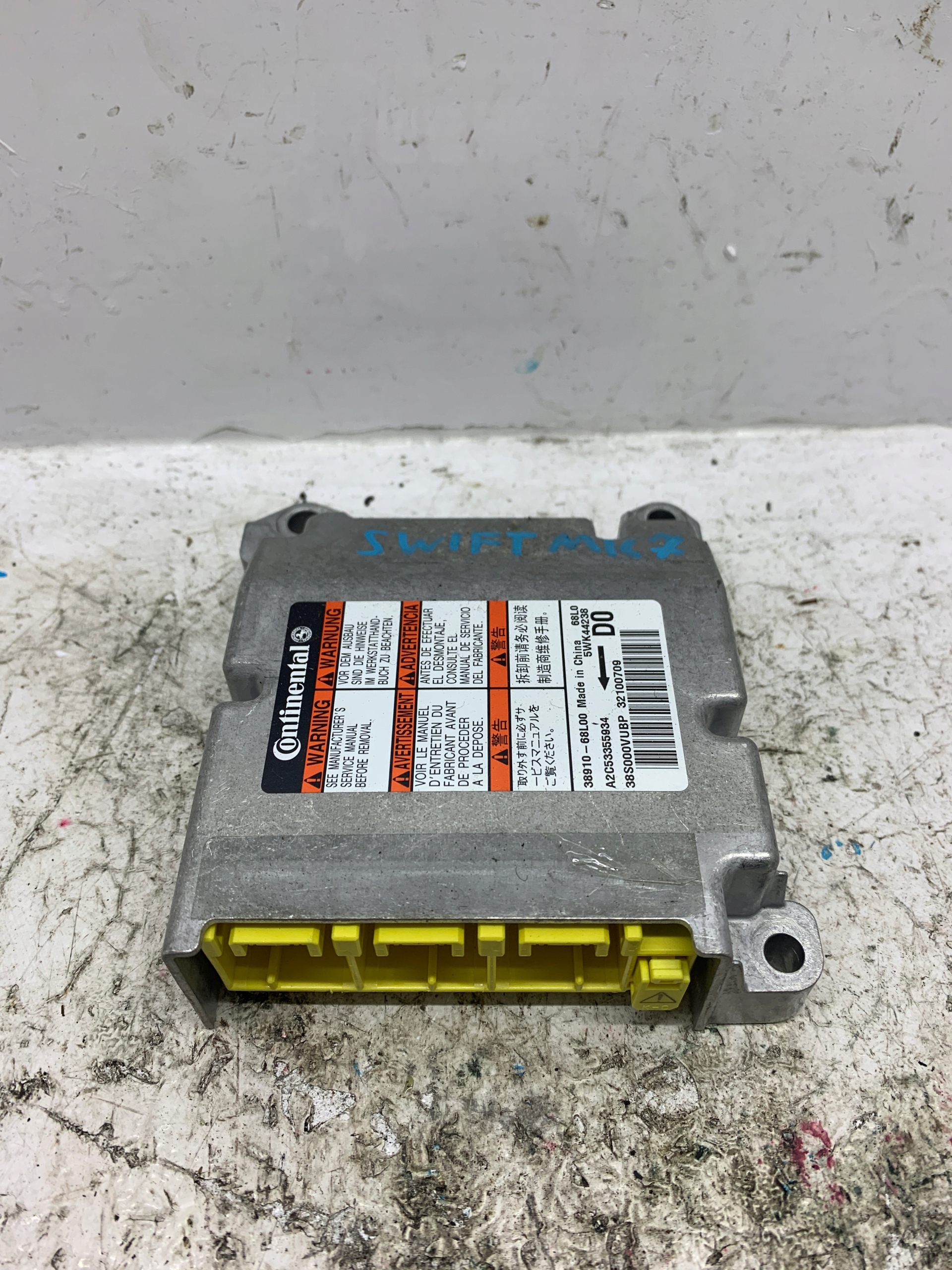 modulo SENSOR airbag airbag 38910-68L00 SUZUKI SWIFT MK7 (2010-2013) 1.2B