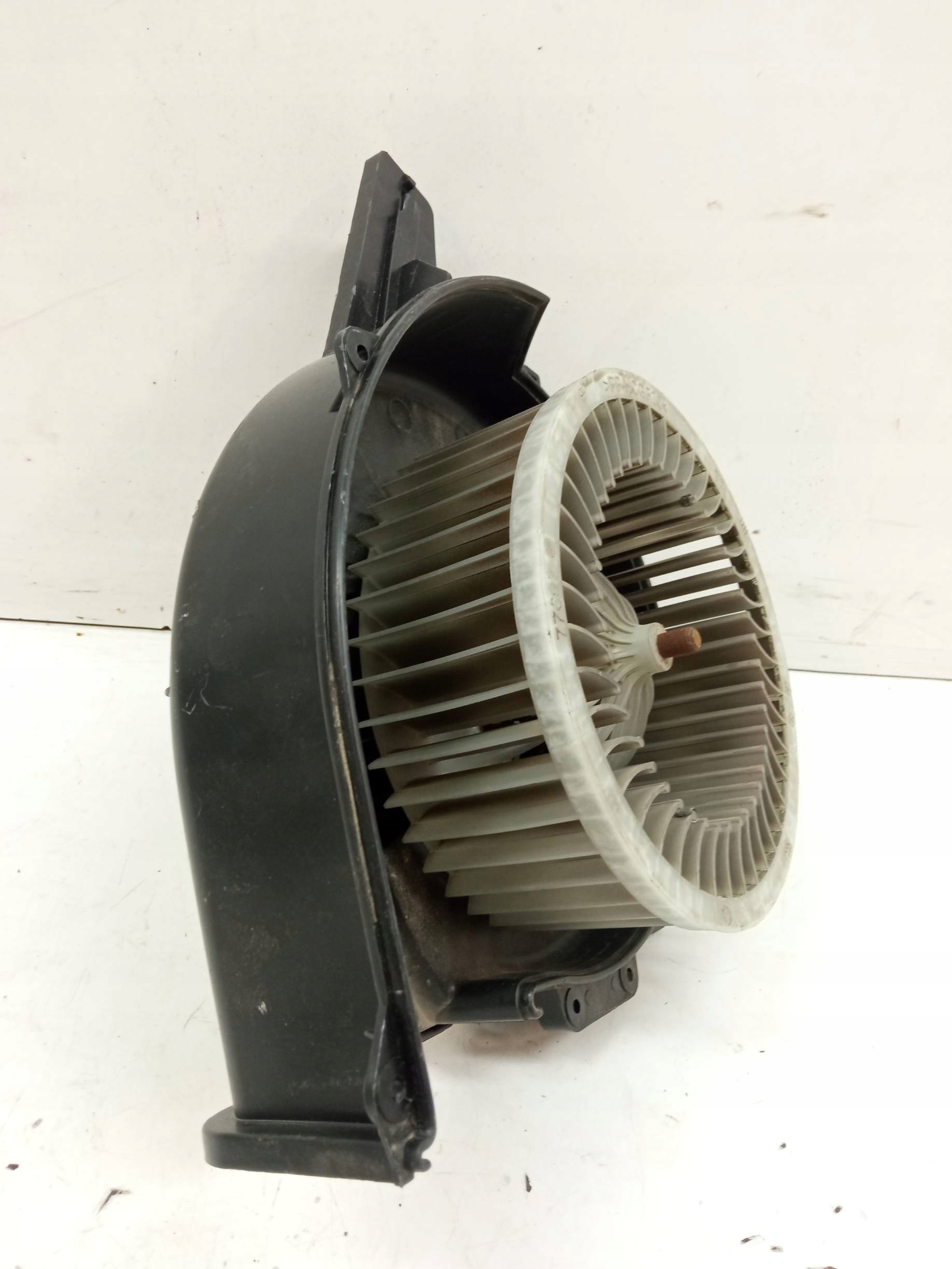 heating air conditioning devices 6R1819015 EU Skoda Rapid and (2012-2019)
