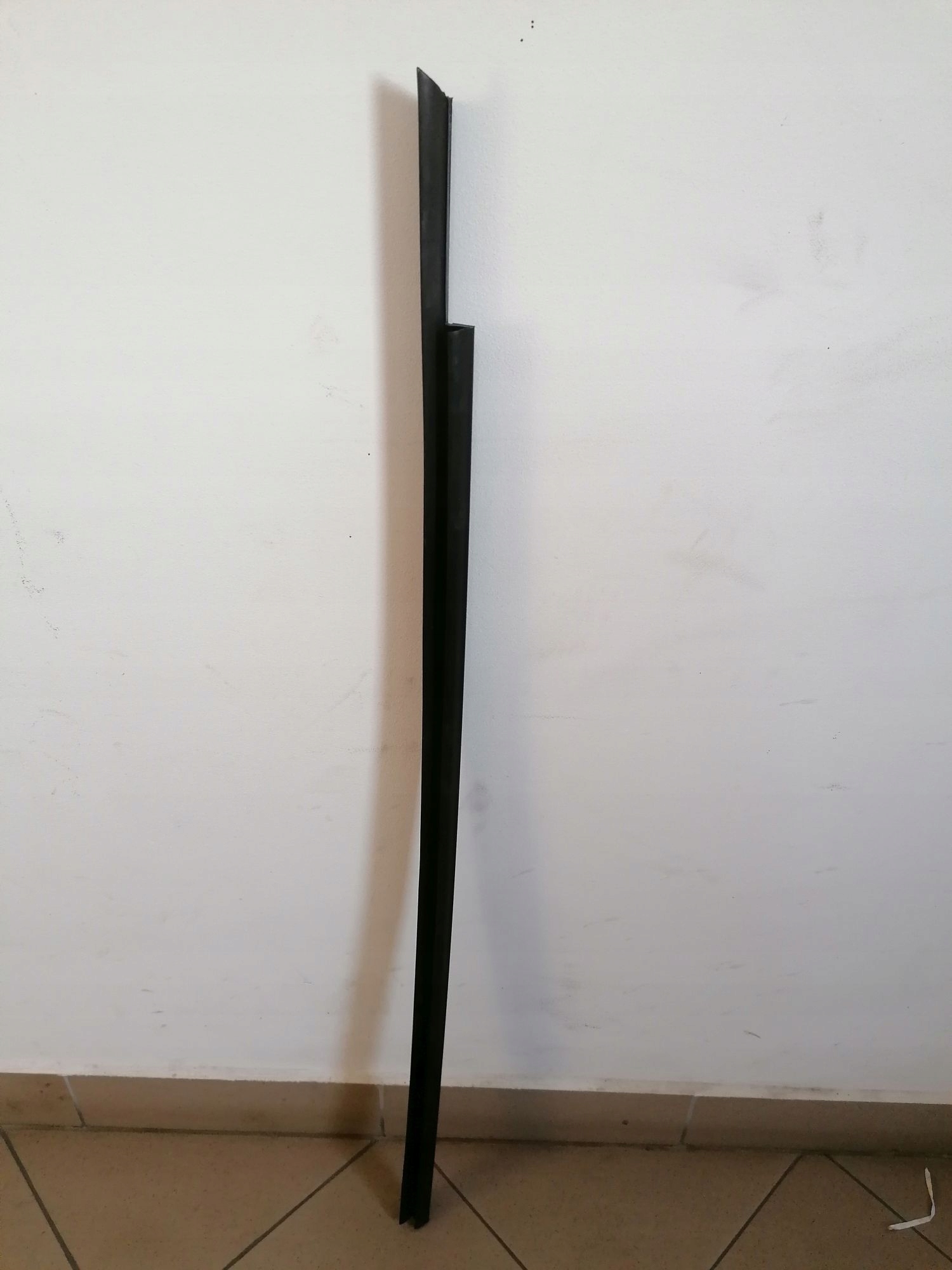 LISTWA OSŁONA WEWNĘTRZNA PRZEDNIA LEWA YARIS 01-03 Typ samochodu Samochody osobowe