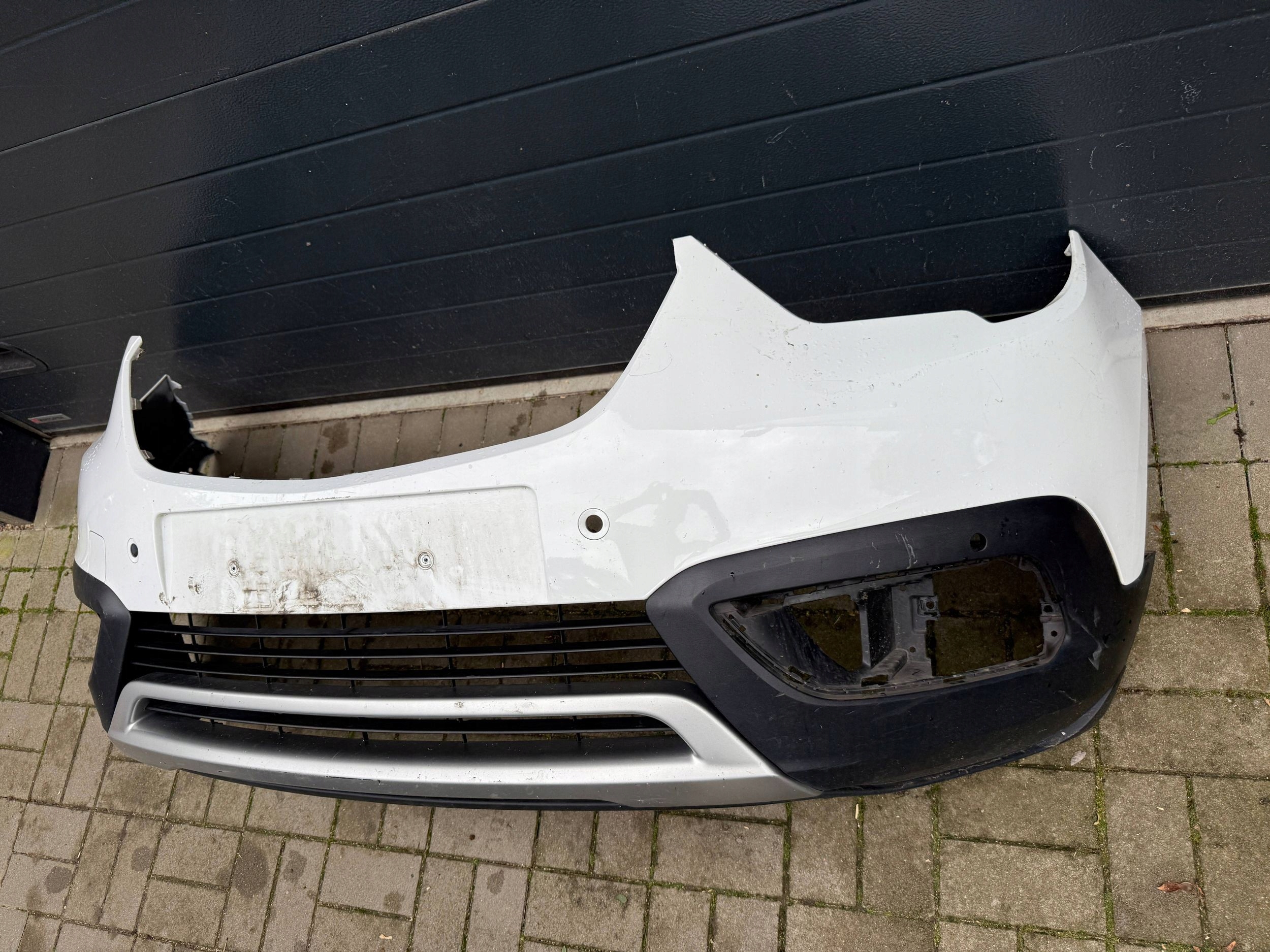 Opel Crossland X 18- bumper front front