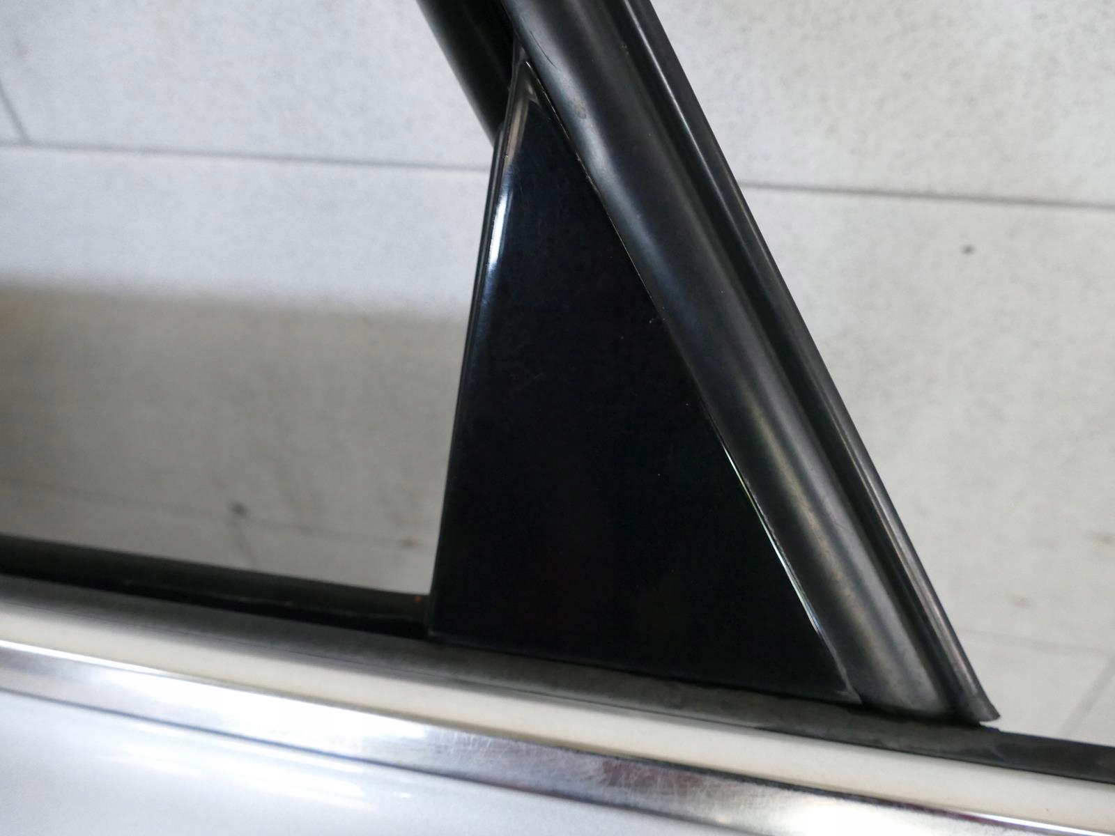 AUDI A8 D3 and LIFT door left rear part rear. LY7W
