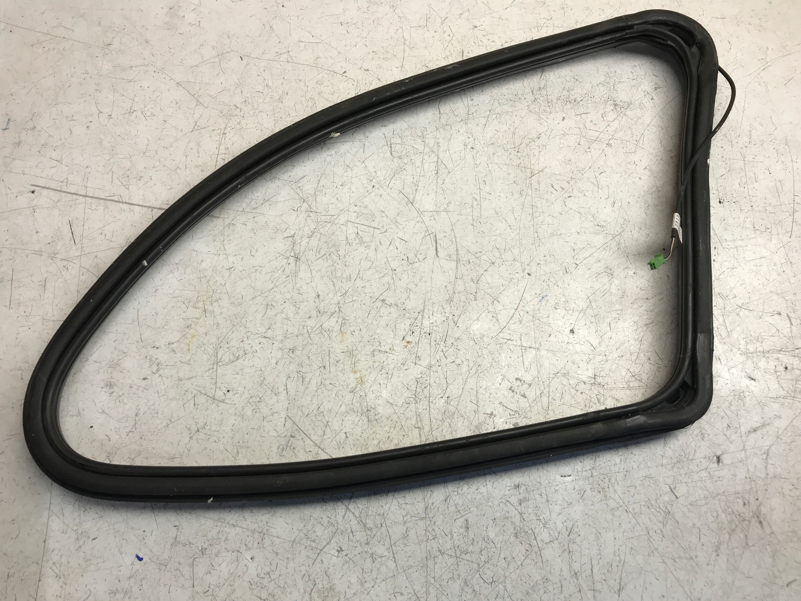 gasket windows KAROSERYJNEJ left rear part W251