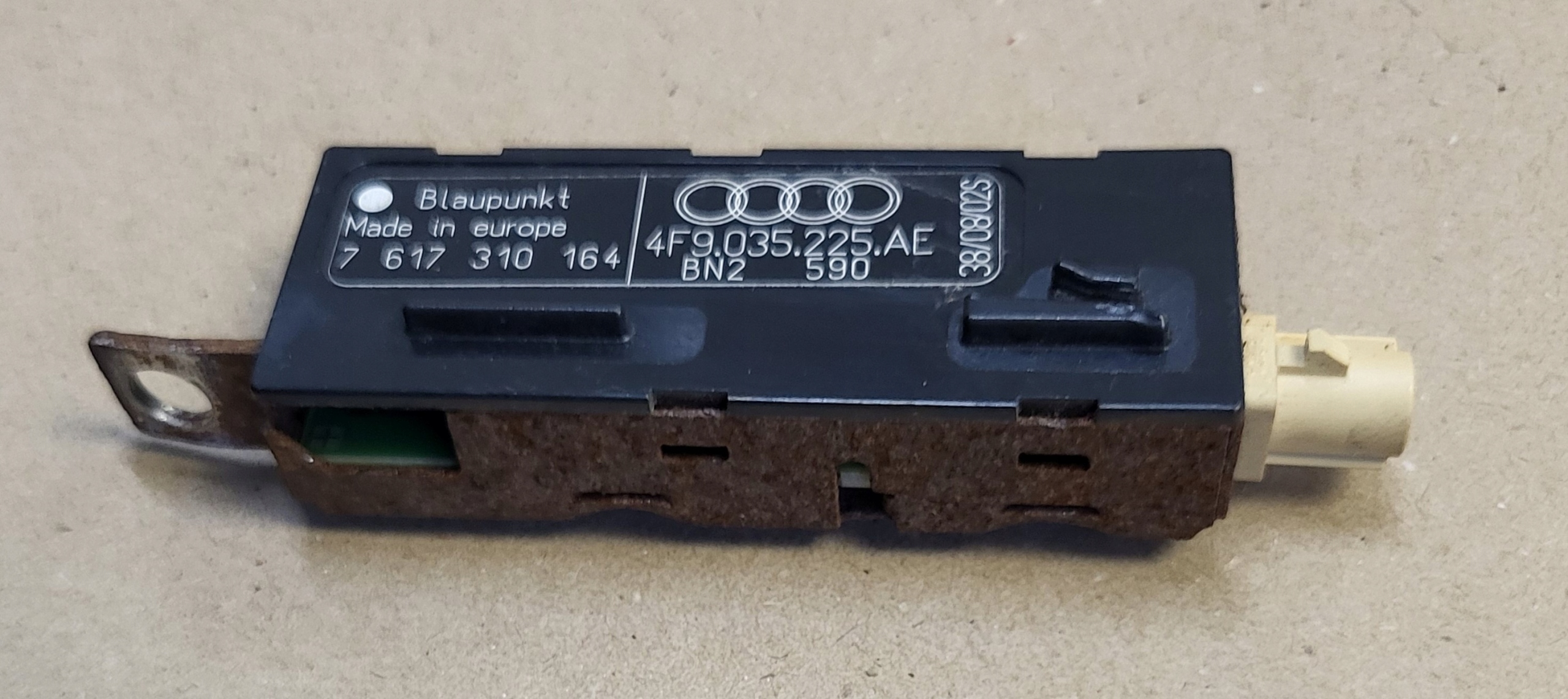 amplifier module aerial AUDI A6 C6 4F AVANT KOMBI ALLROAD OE EU