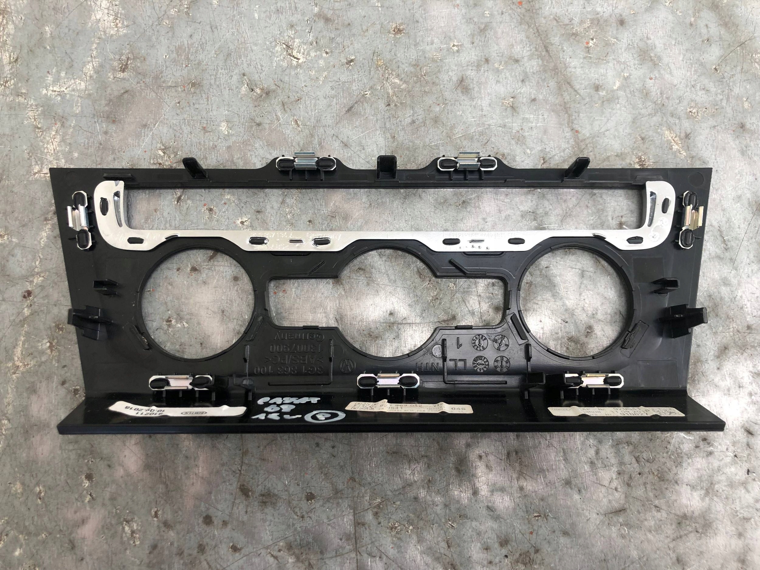 RAHMEN PANELU klimaanlage VW PASSAT B8 3G1863042