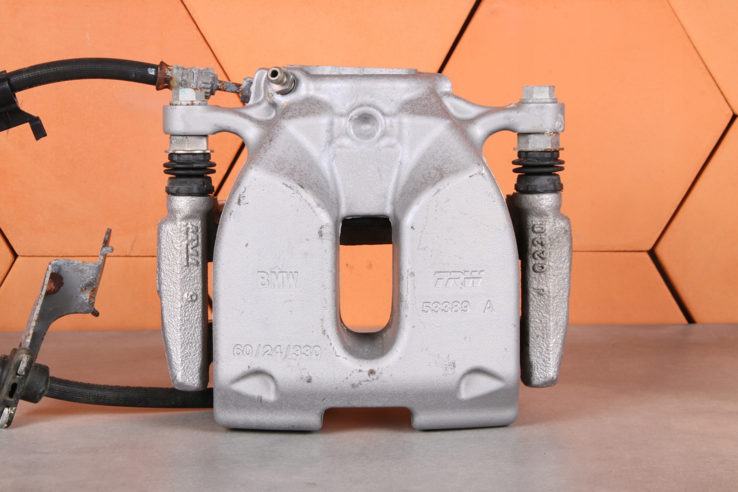 BMW X3 G01 caliper brake left front front 6872799 60/24/330 3441 km !!