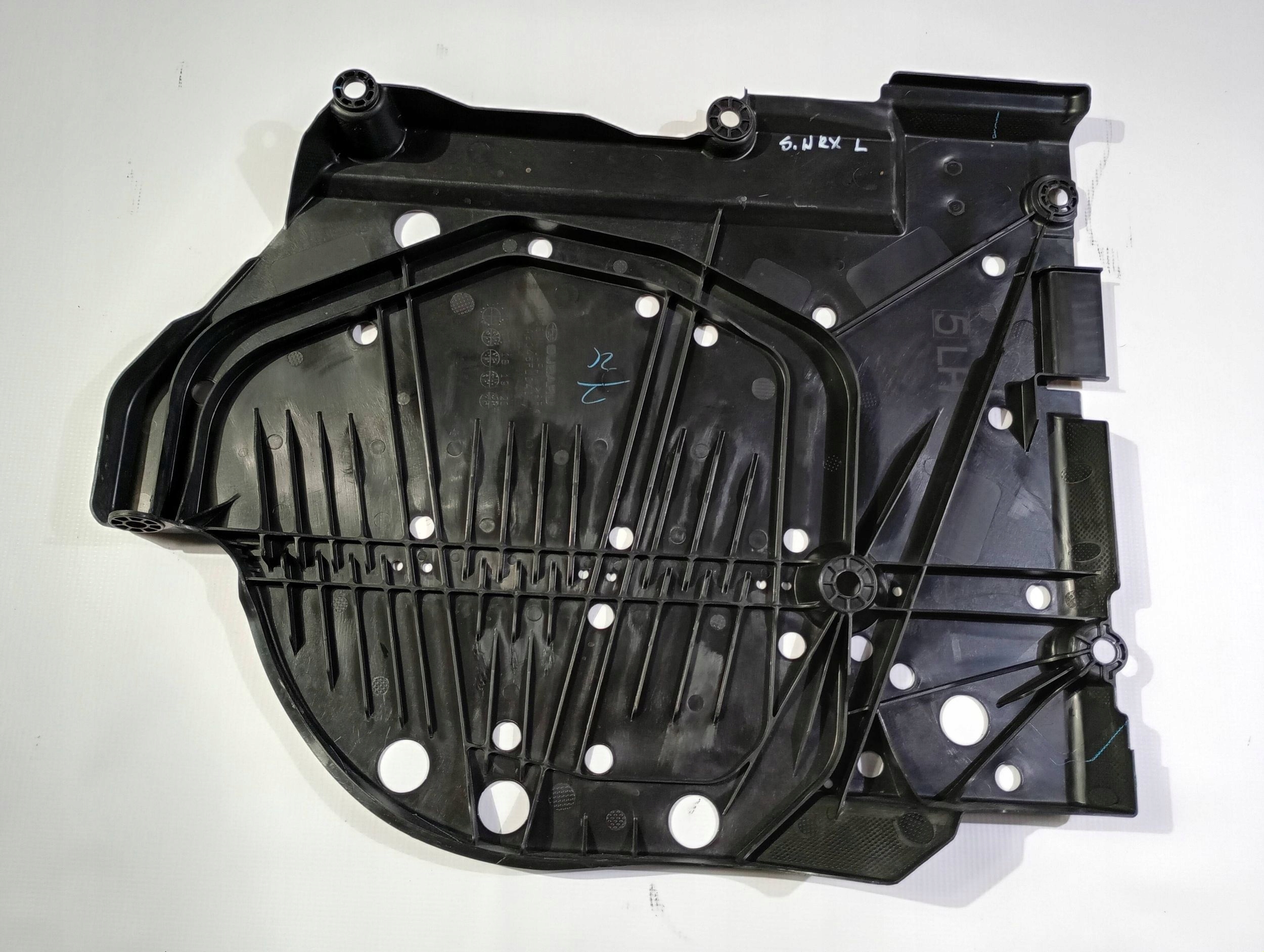 cover central chassis left Subaru WRX VB II 2022