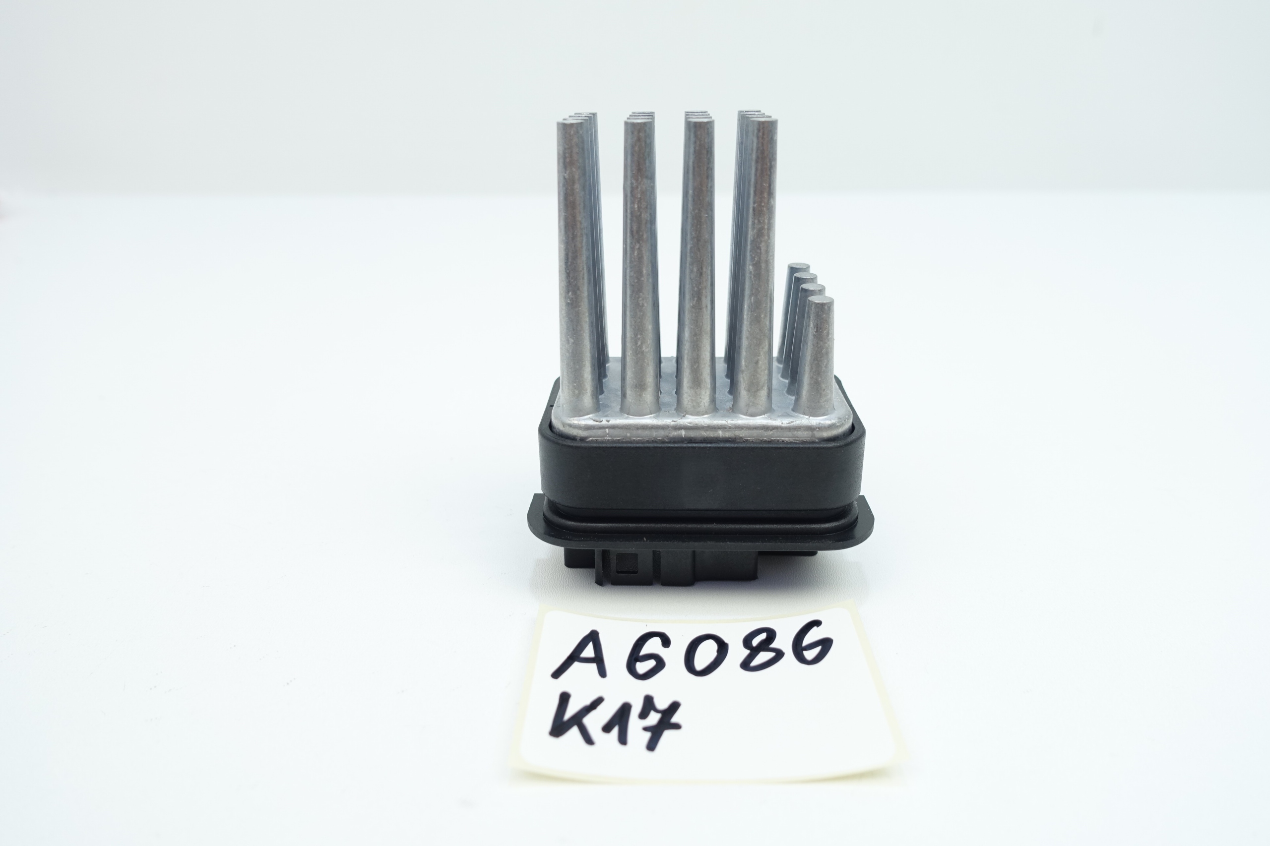 90566802 - РЕЗИСТОР РЕЗИСТОР ВОЗДУХОДУВКИ OPEL OMEGA B ASTRA