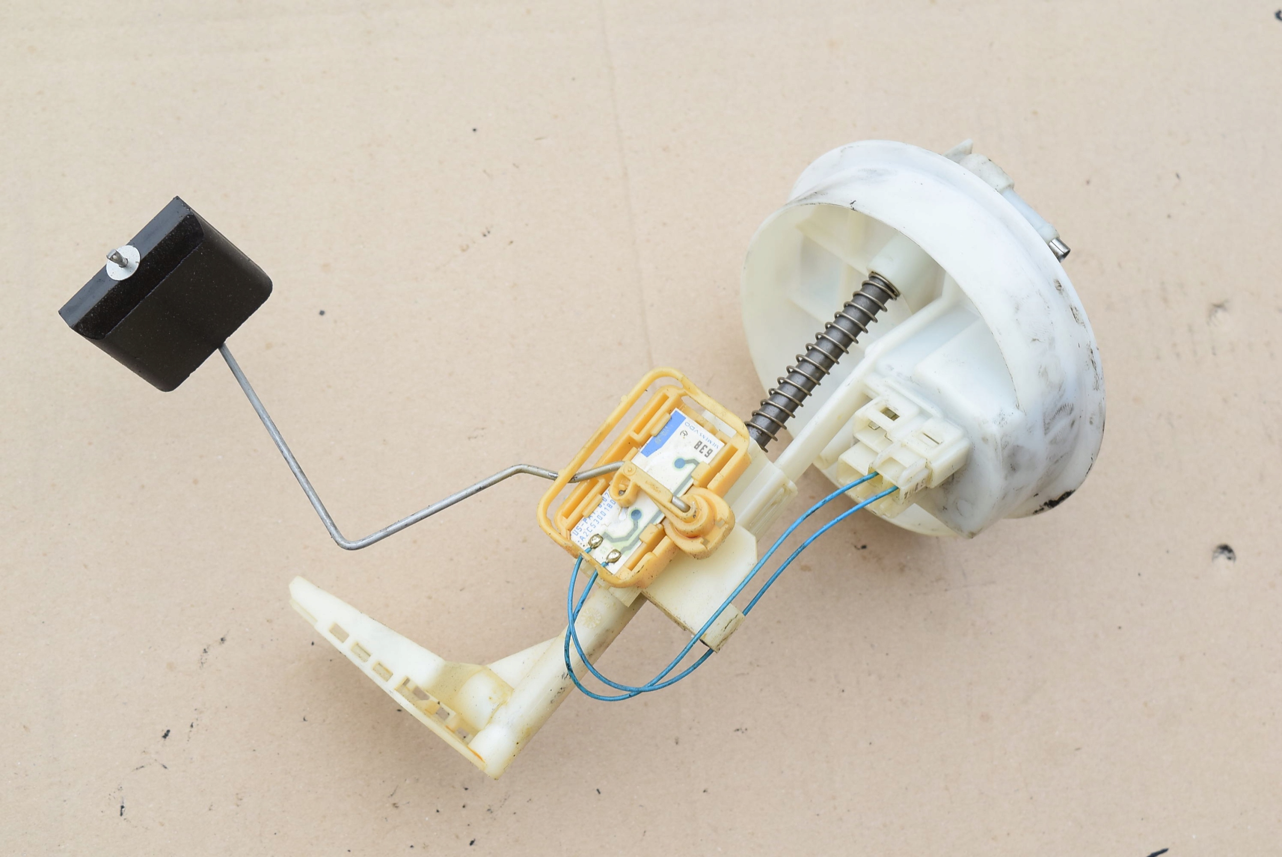 MERCEDES W219 W211 PŁYWAK POMPA PALIWA 2114701641 Producent części Mercedes-Benz OE