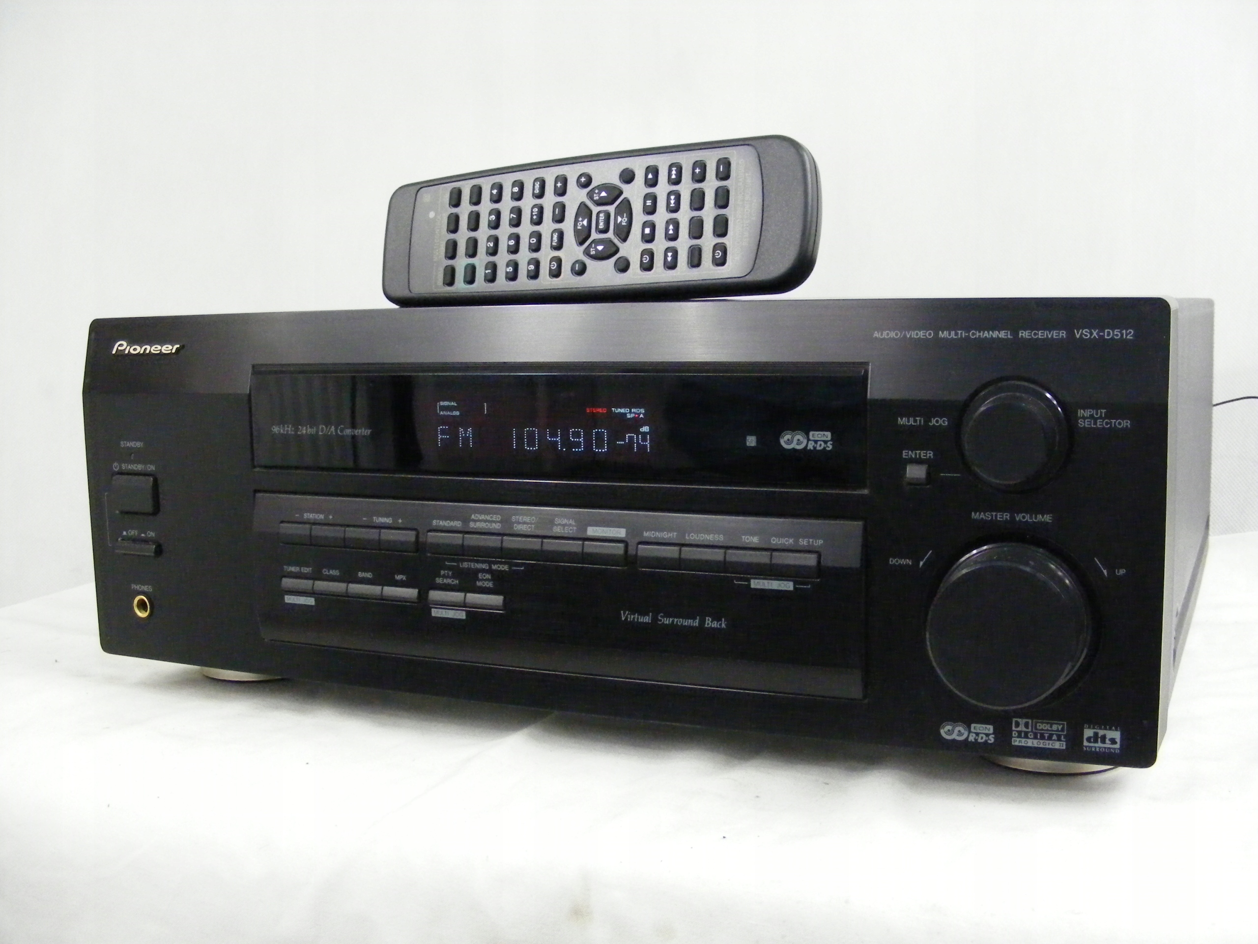 Amplituner PIONEER VSX-D512 (pilot)