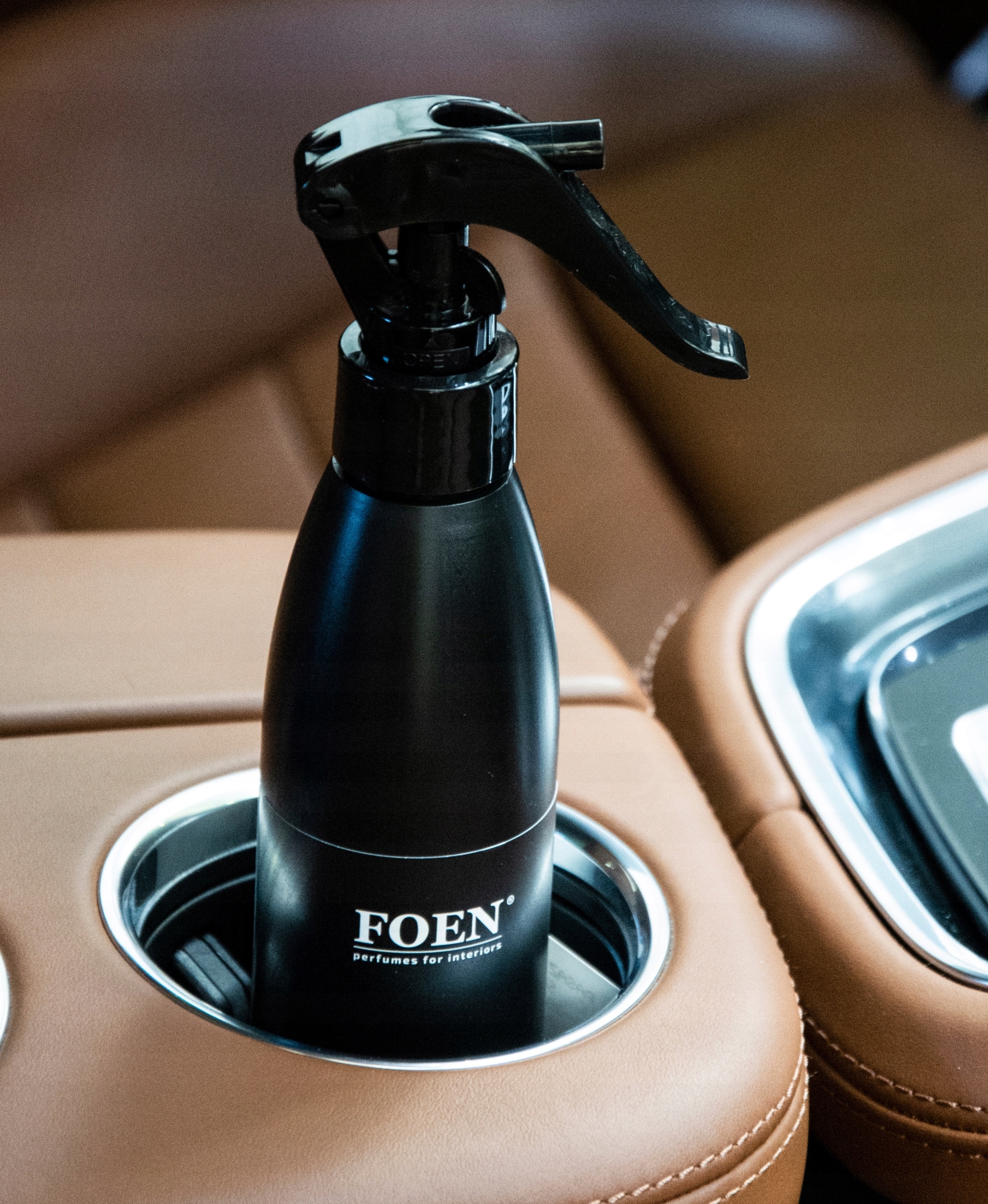 FOEN - PERFUMY DO WNĘTRZ - ZAPACH MR. BOSS - 450 ML Producent Foen