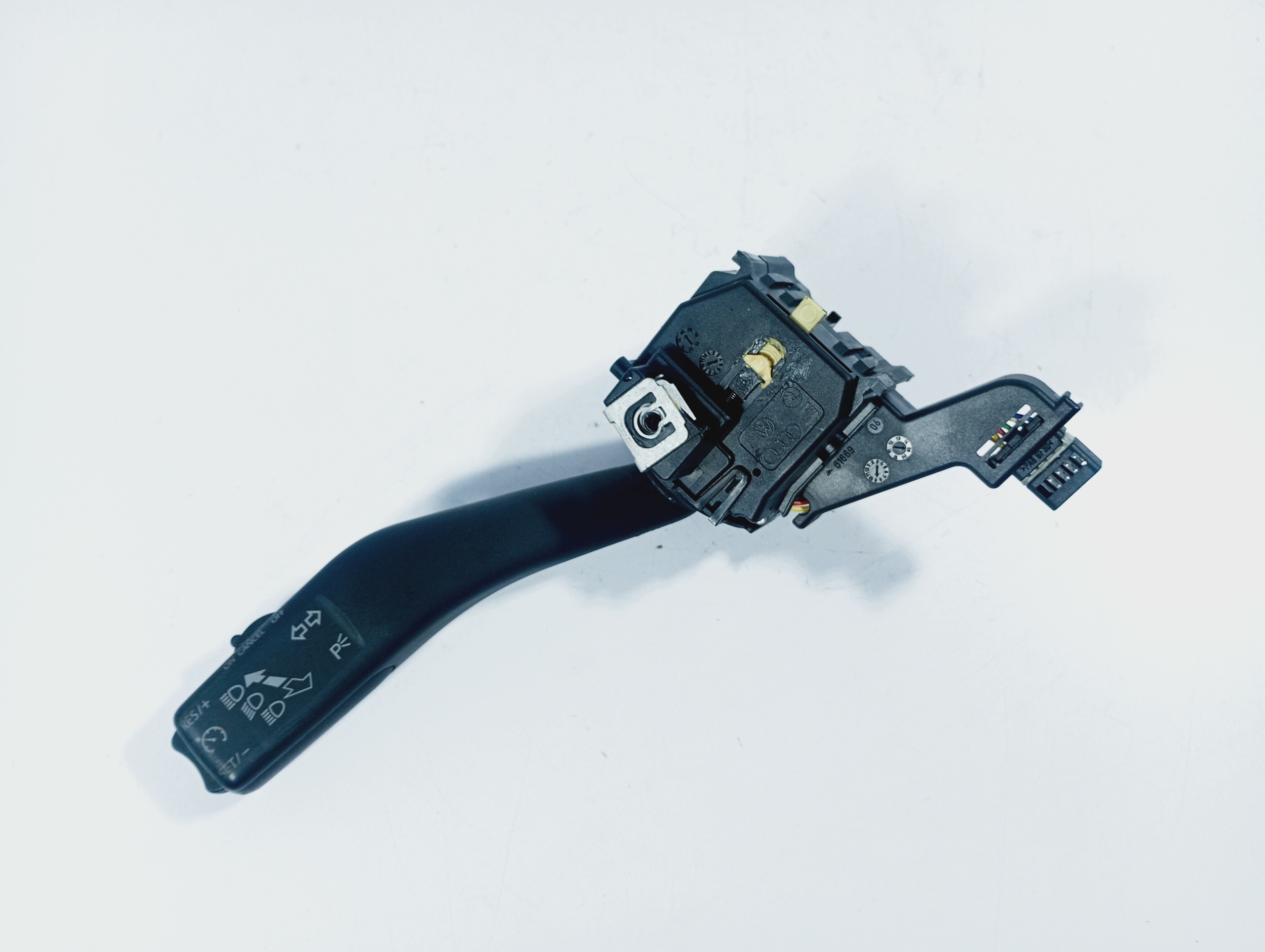 interrupteur bouton commodo indicateurs de direction 1K0953513G VW TOURAN 1 et 04-07