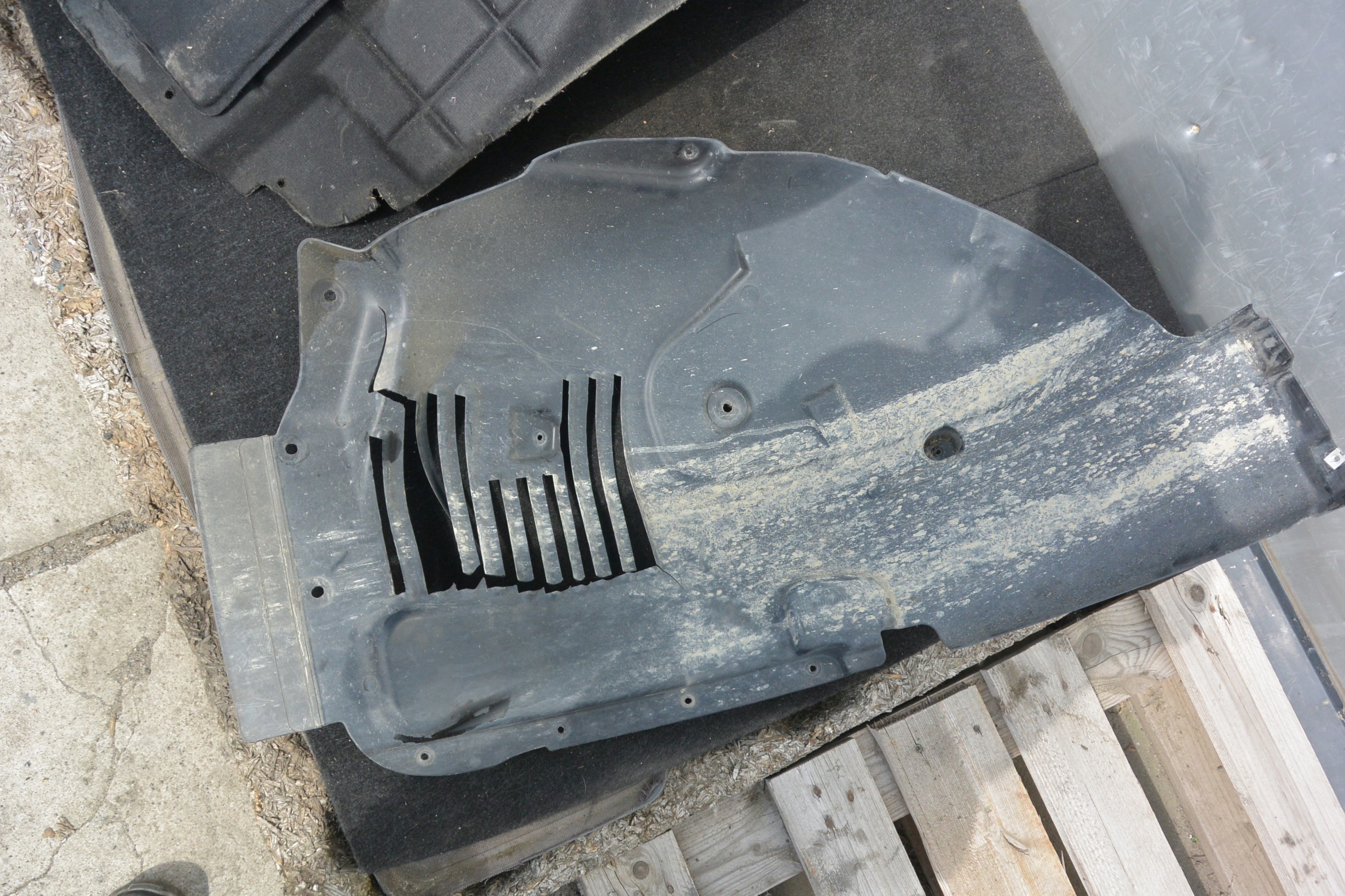 mudguard right front MASERATI QUATTROPORTE VI KOMPLET