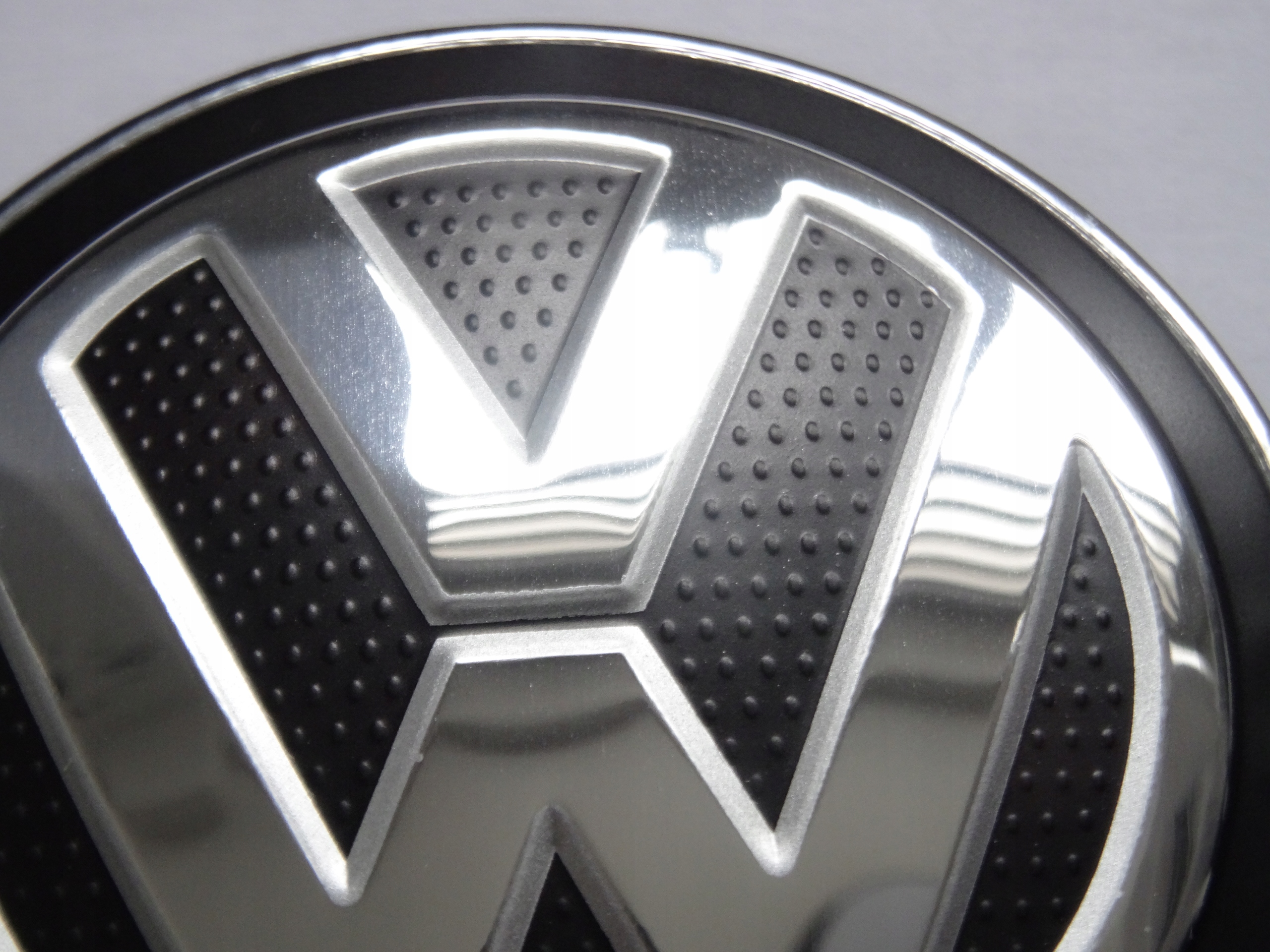

4x Dekielki emblematy Volkswagen 65mm 5G0601171 pf
