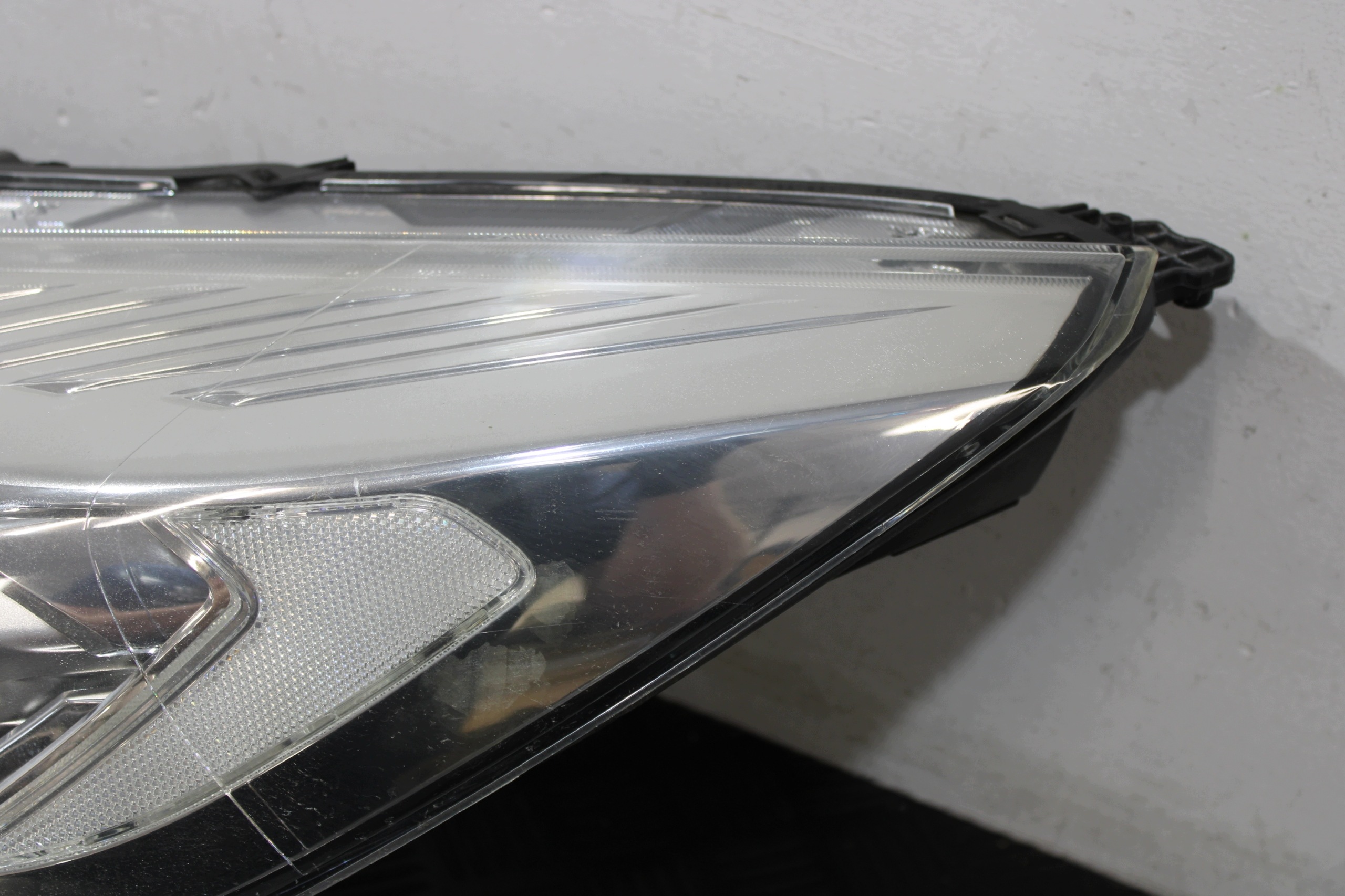 light left front GV41-13W030-CJ FORD KUGA MK2 LIFT