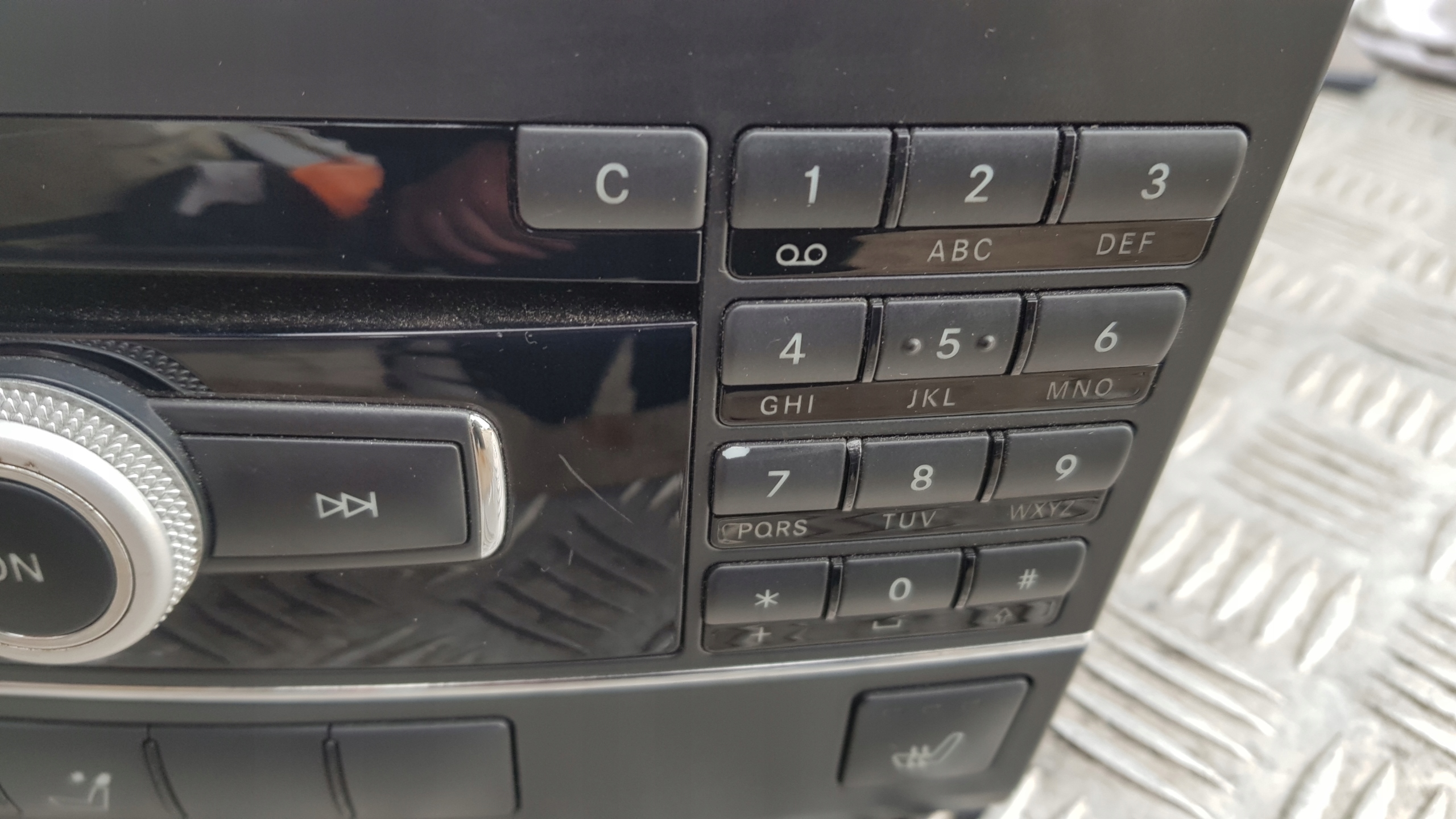 MERCEDES W212 RADIO navigation HARMAN A2129065600