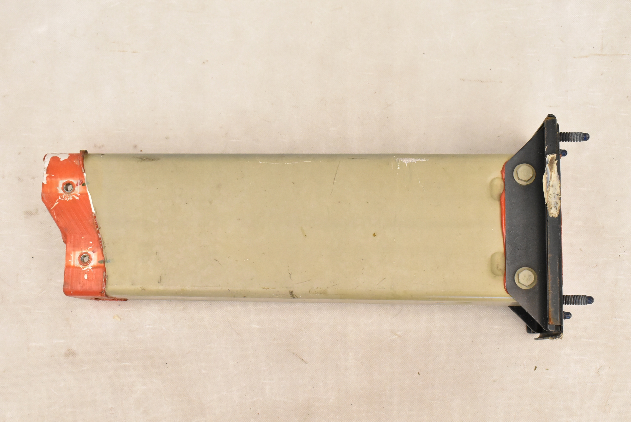 TESLA MODEL X PODŁUŻNICA TYLNA LEWA 1045610-00-F Stan opakowania zastępcze