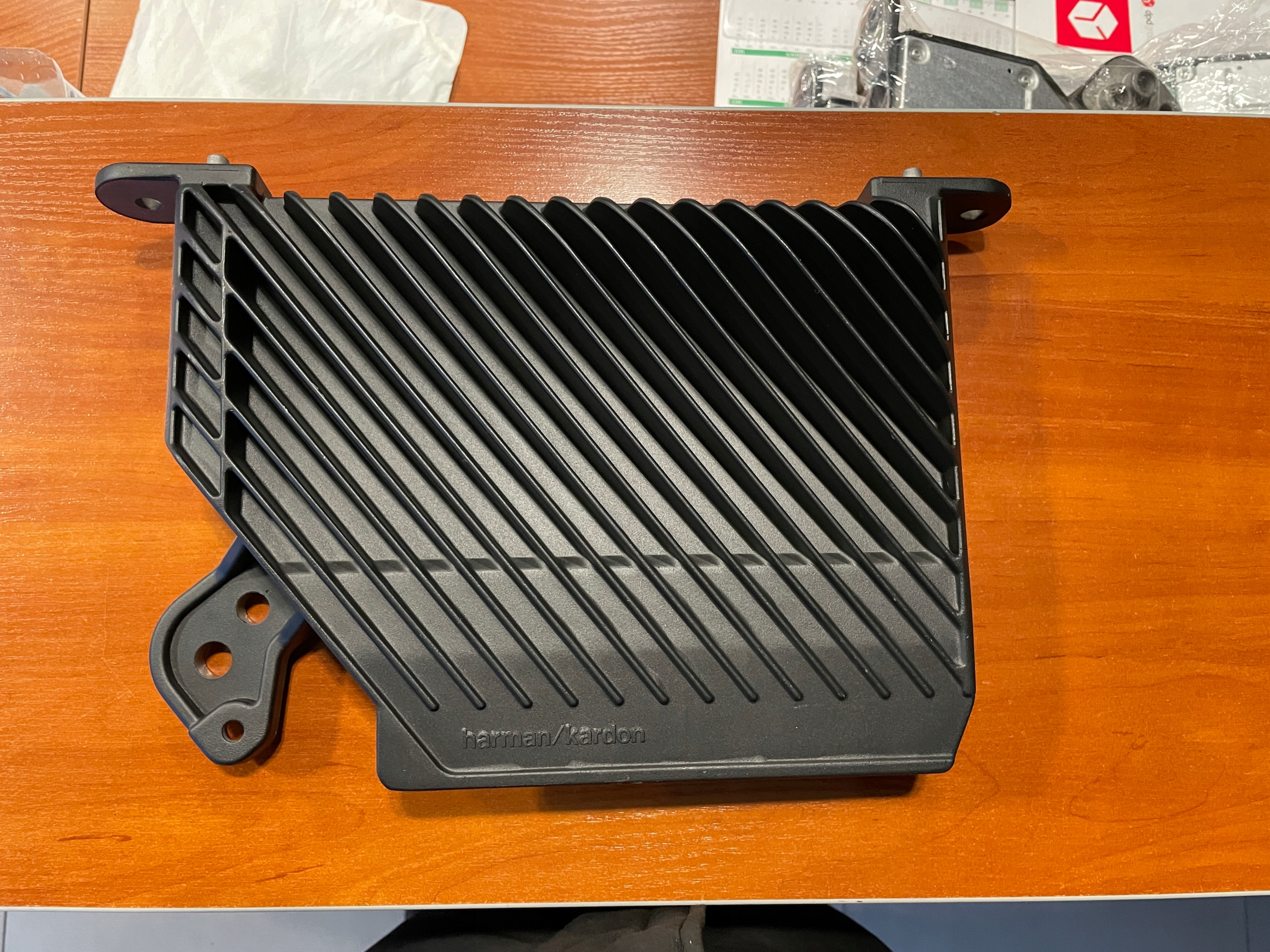 Volvo Harman Kardon Niska cena na Allegro