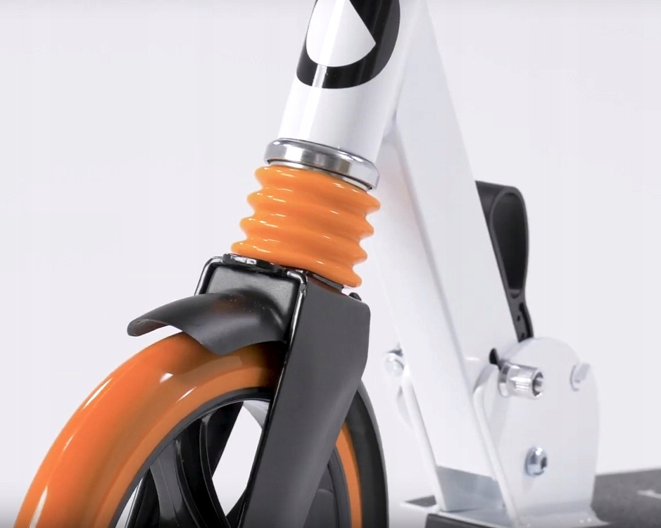 DUŻA HULAJNOGA SKŁADANA AMORTYZATOR LIONELO LUCA Wiek dziecka 5 lat +